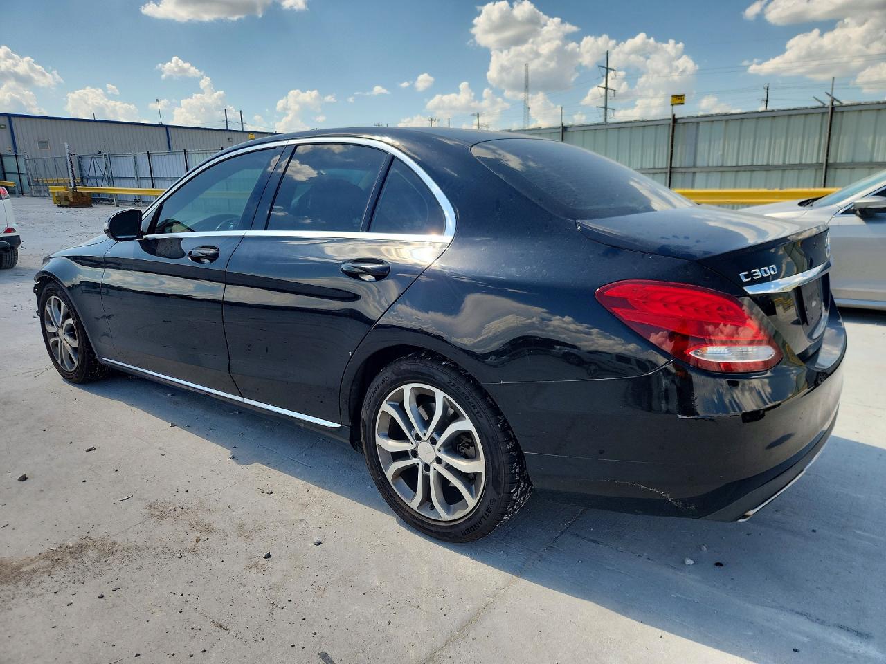 2015 Mercedes-benz C 300 Black vin: 55SWF4JB5FU087581