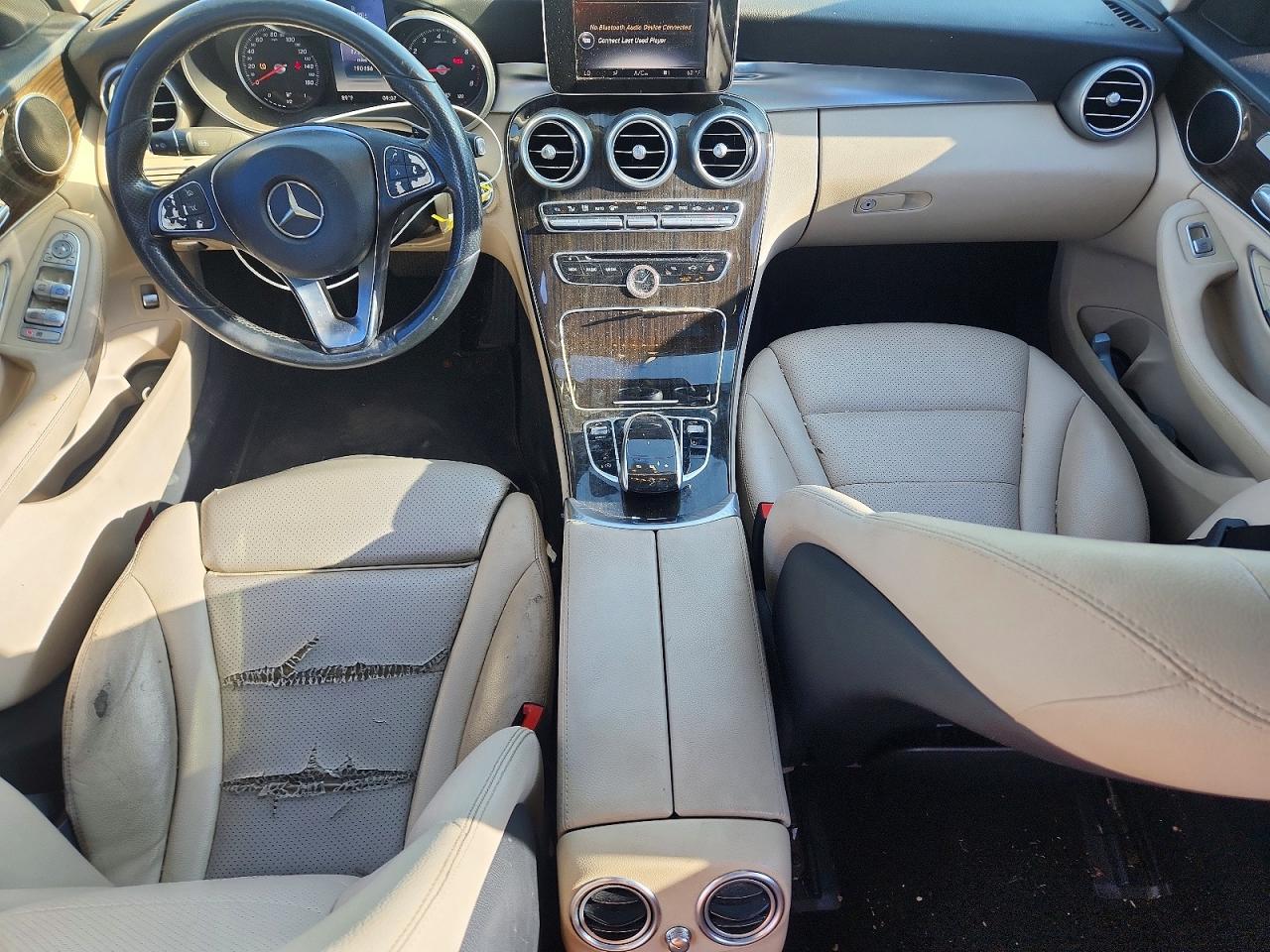 2015 Mercedes-benz C 300 White vin: 55SWF4JB6FU050944