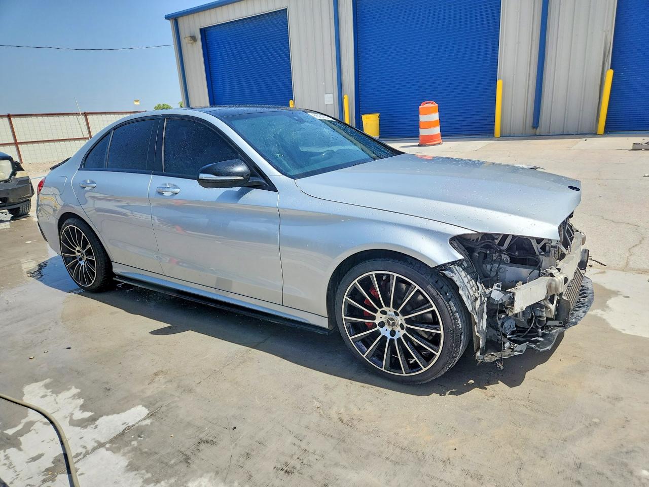 2015 Mercedes-benz C 300 Silver vin: 55SWF4JB6FU051365