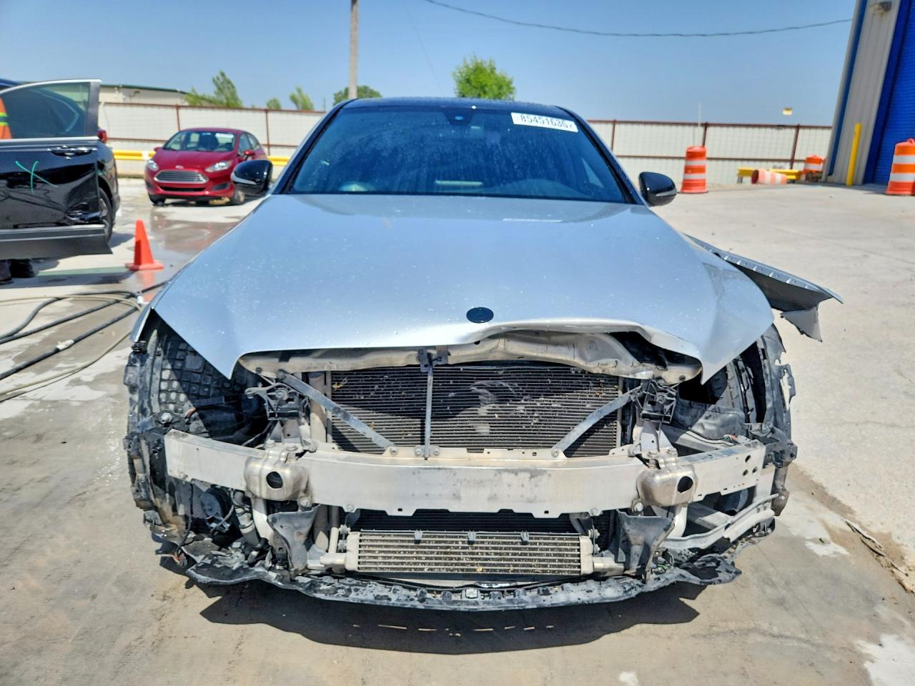 2015 Mercedes-benz C 300 Silver vin: 55SWF4JB6FU051365