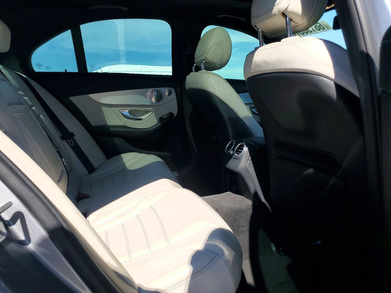 2015 Mercedes-benz C 300 Gray vin: 55SWF4JB6FU054508