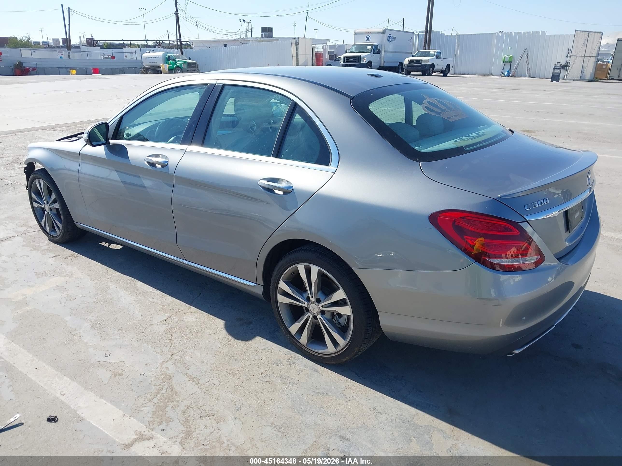 2015 Mercedes-benz C 300 Luxury Silver vin: 55SWF4JB6FU085242