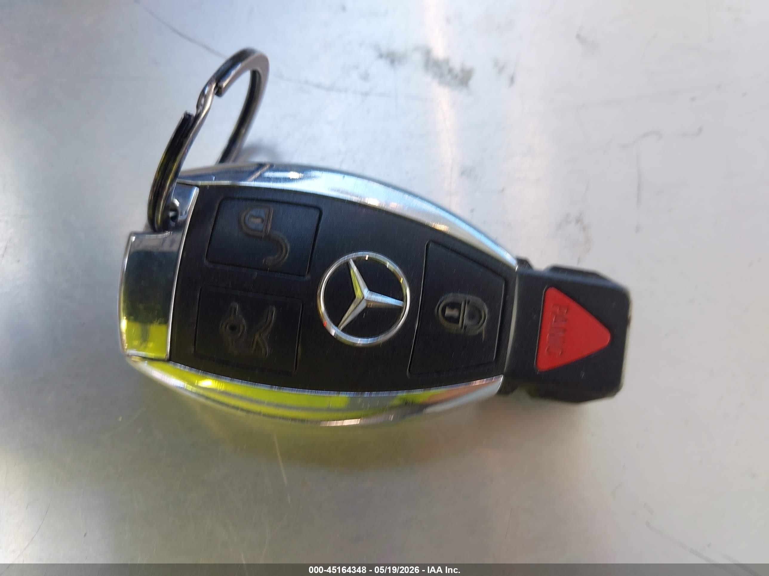 2015 Mercedes-benz C 300 Luxury Silver vin: 55SWF4JB6FU085242