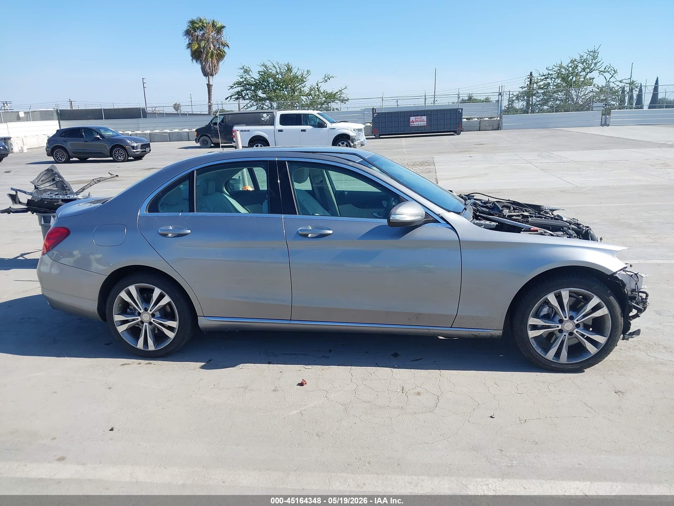 2015 Mercedes-benz C 300 Luxury Silver vin: 55SWF4JB6FU085242