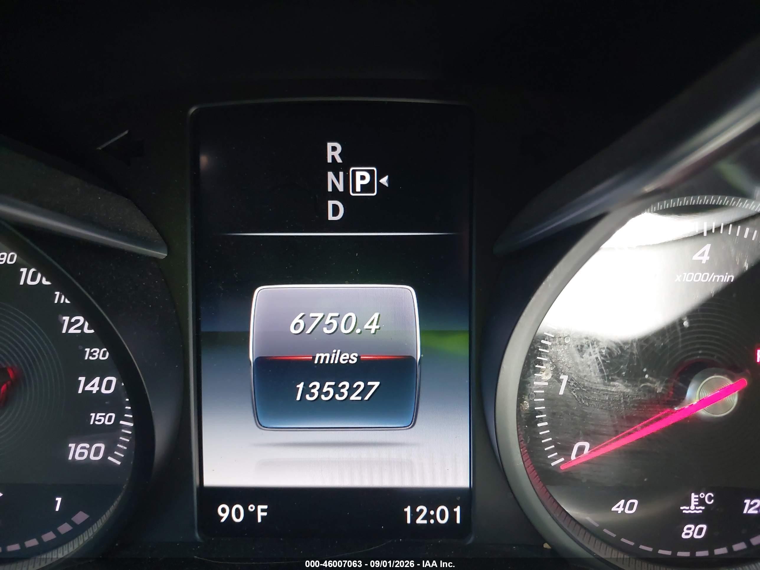 2015 Mercedes-benz C 300   Белый vin: 55SWF4JB6FU086343