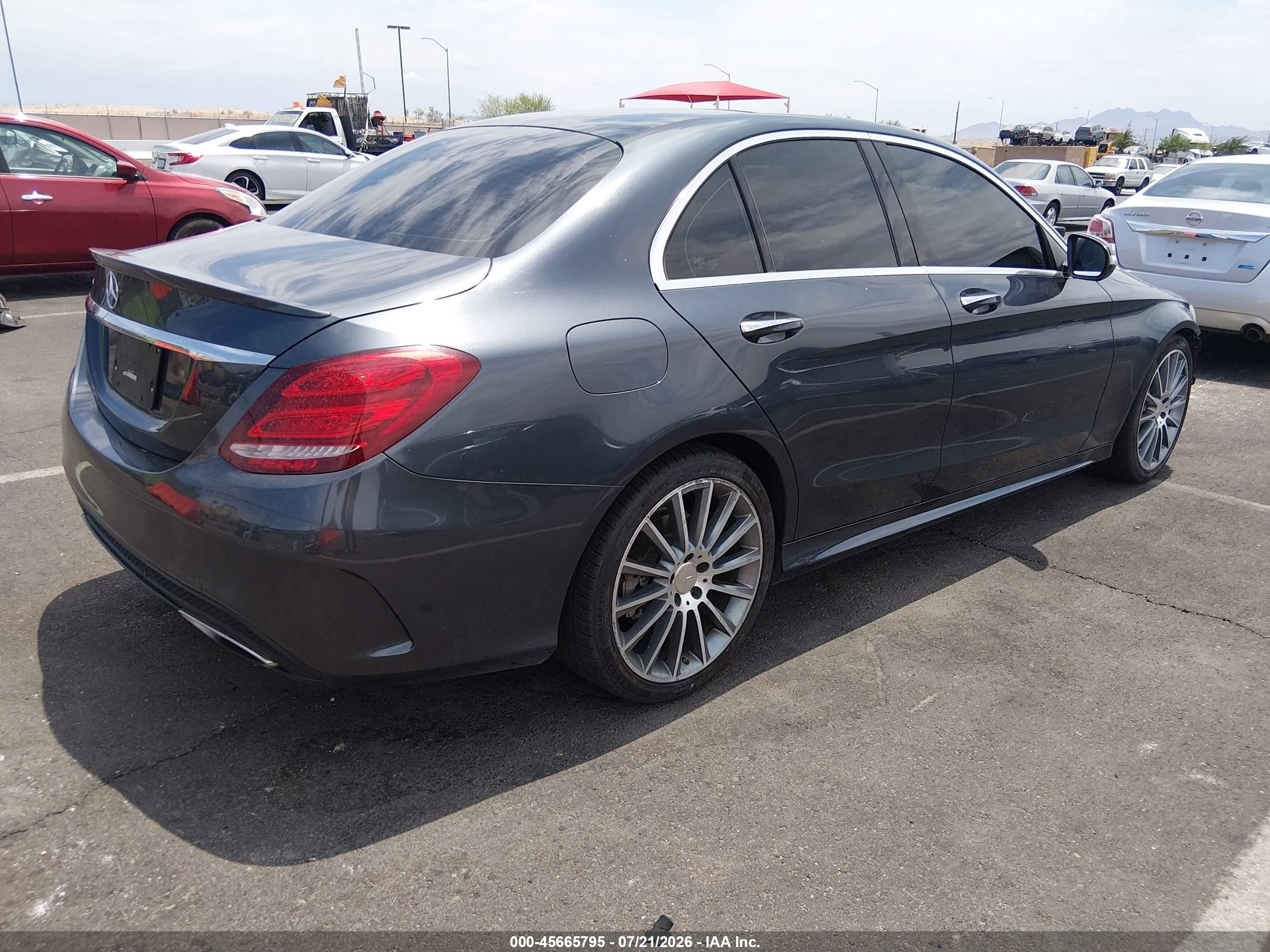 2015 Mercedes-benz C 300 Sport Черный vin: 55SWF4JB6FU090182