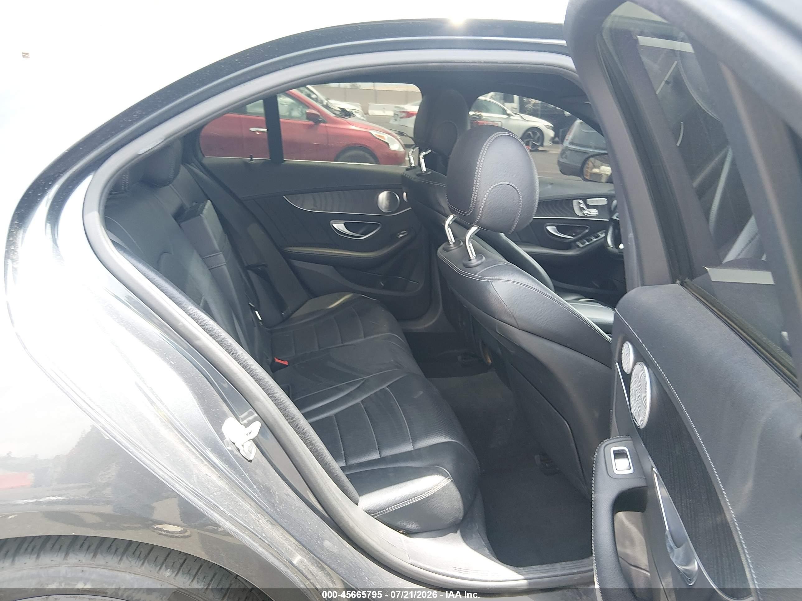2015 Mercedes-benz C 300 Sport Черный vin: 55SWF4JB6FU090182