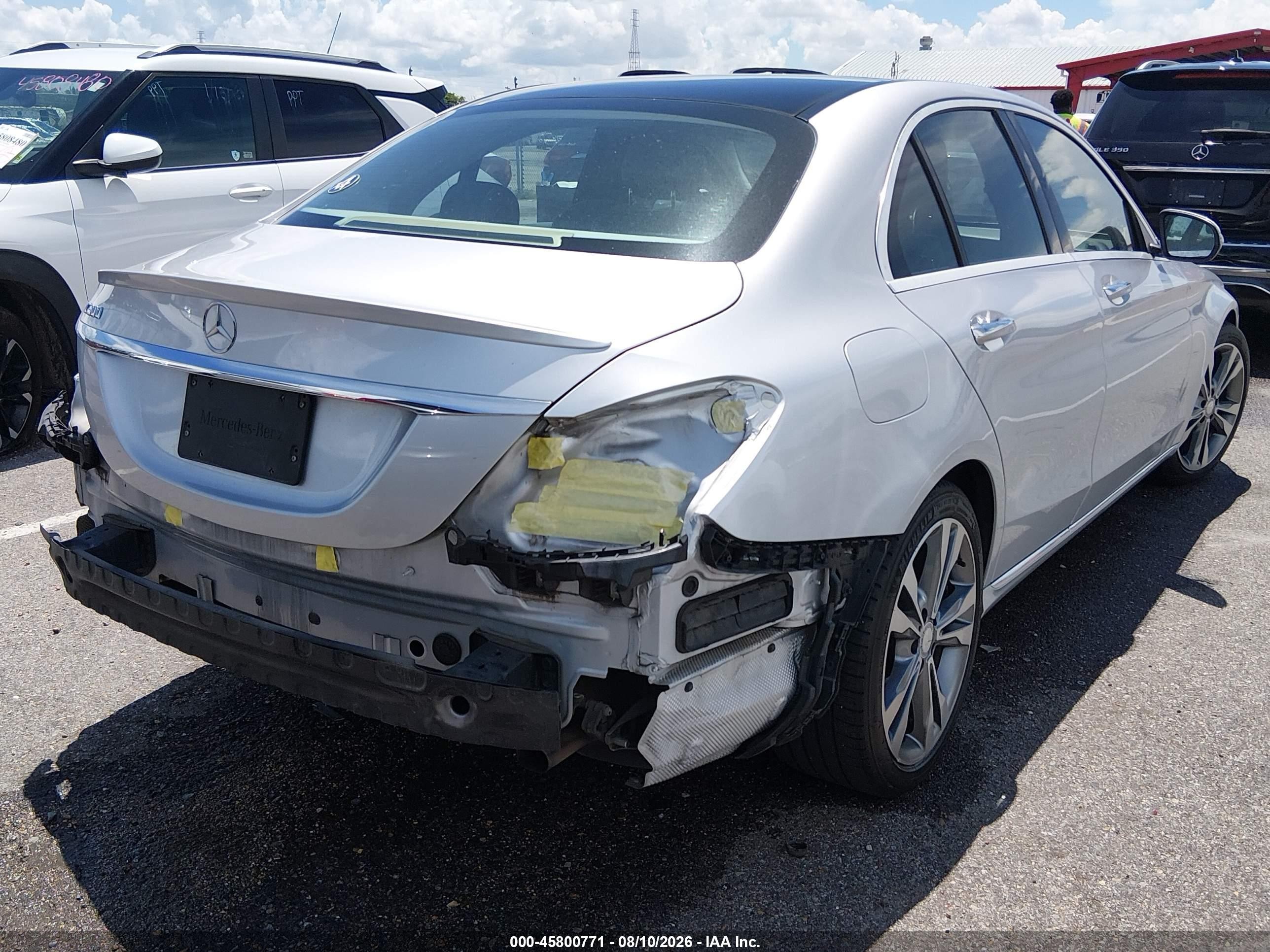 2016 Mercedes-benz C 300   Silver vin: 55SWF4JB6GU171779