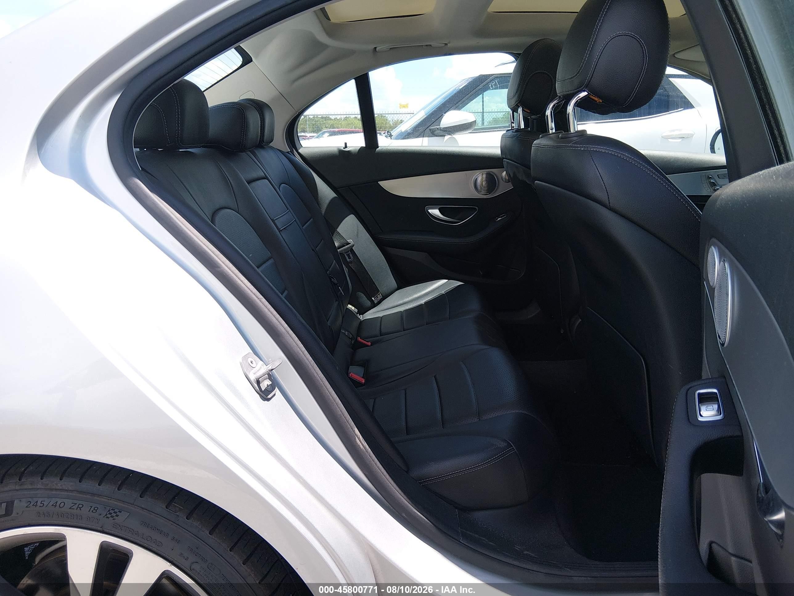 2016 Mercedes-benz C 300   Silver vin: 55SWF4JB6GU171779
