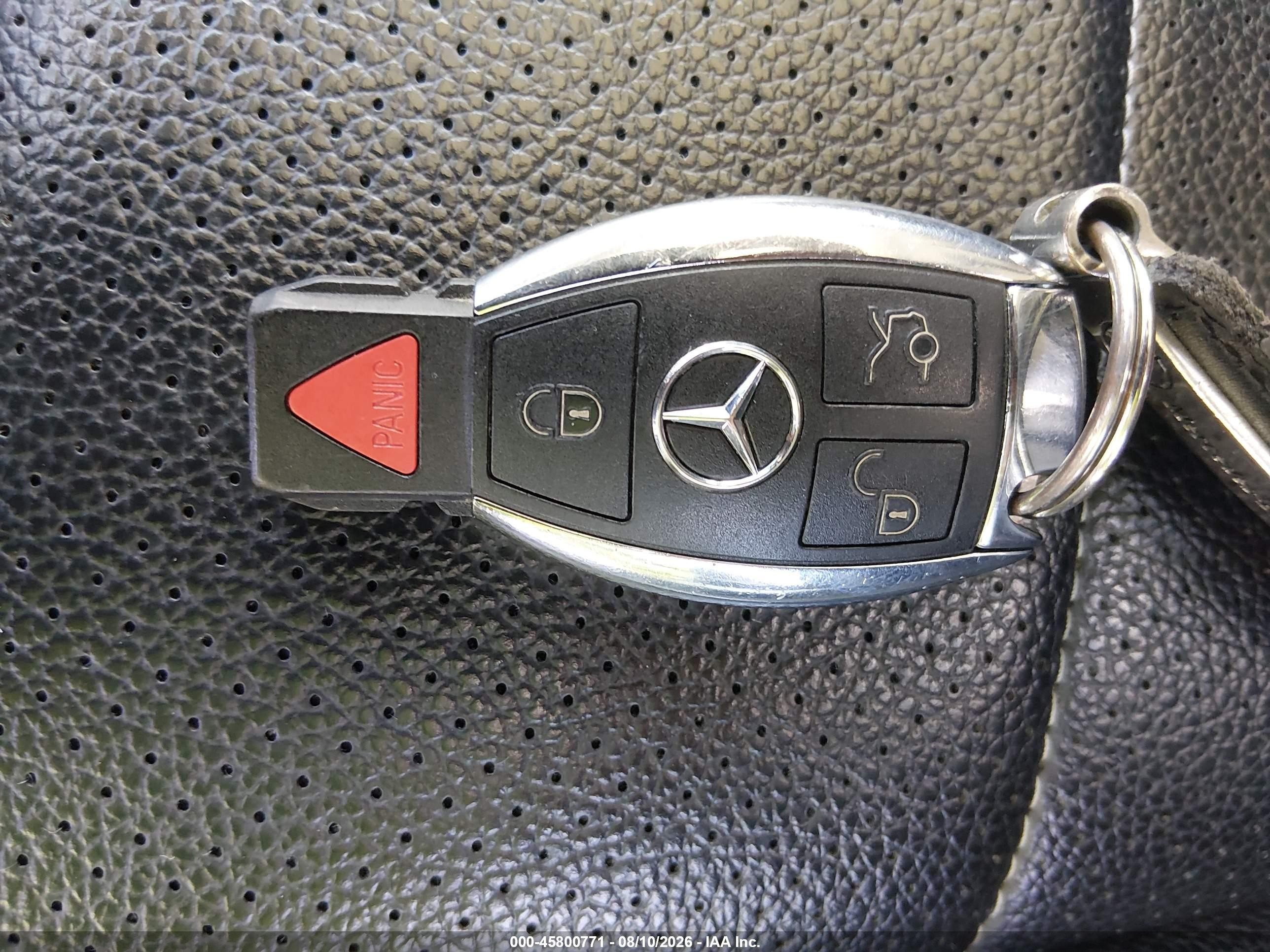 2016 Mercedes-benz C 300   Silver vin: 55SWF4JB6GU171779