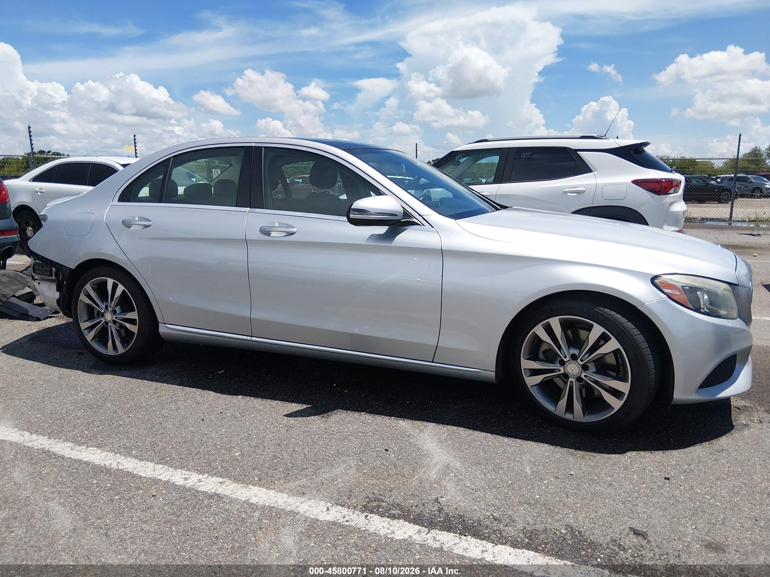 2016 Mercedes-benz C 300   Silver vin: 55SWF4JB6GU171779