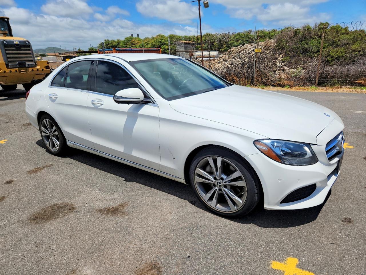 2017 Mercedes-benz C 300 White vin: 55SWF4JB6HU219637