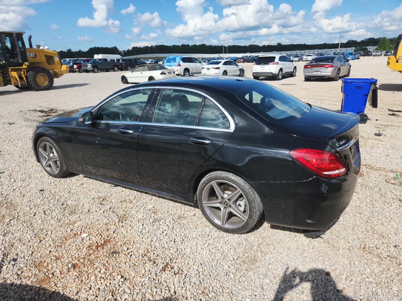 2018 Mercedes-benz C 300 Черный vin: 55SWF4JB6JU280993