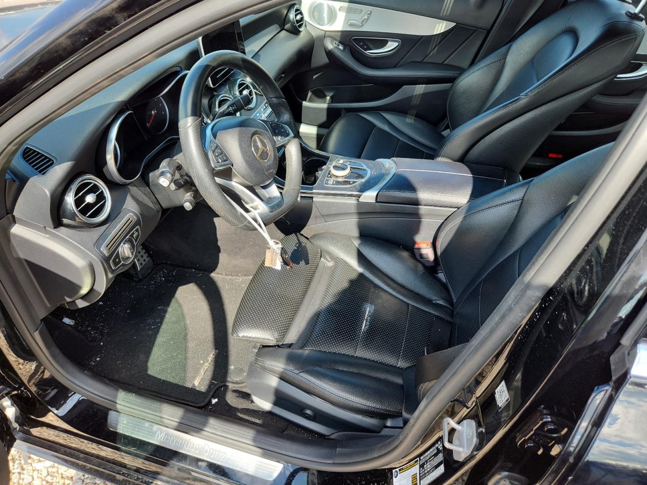 2018 Mercedes-benz C 300 Черный vin: 55SWF4JB6JU280993