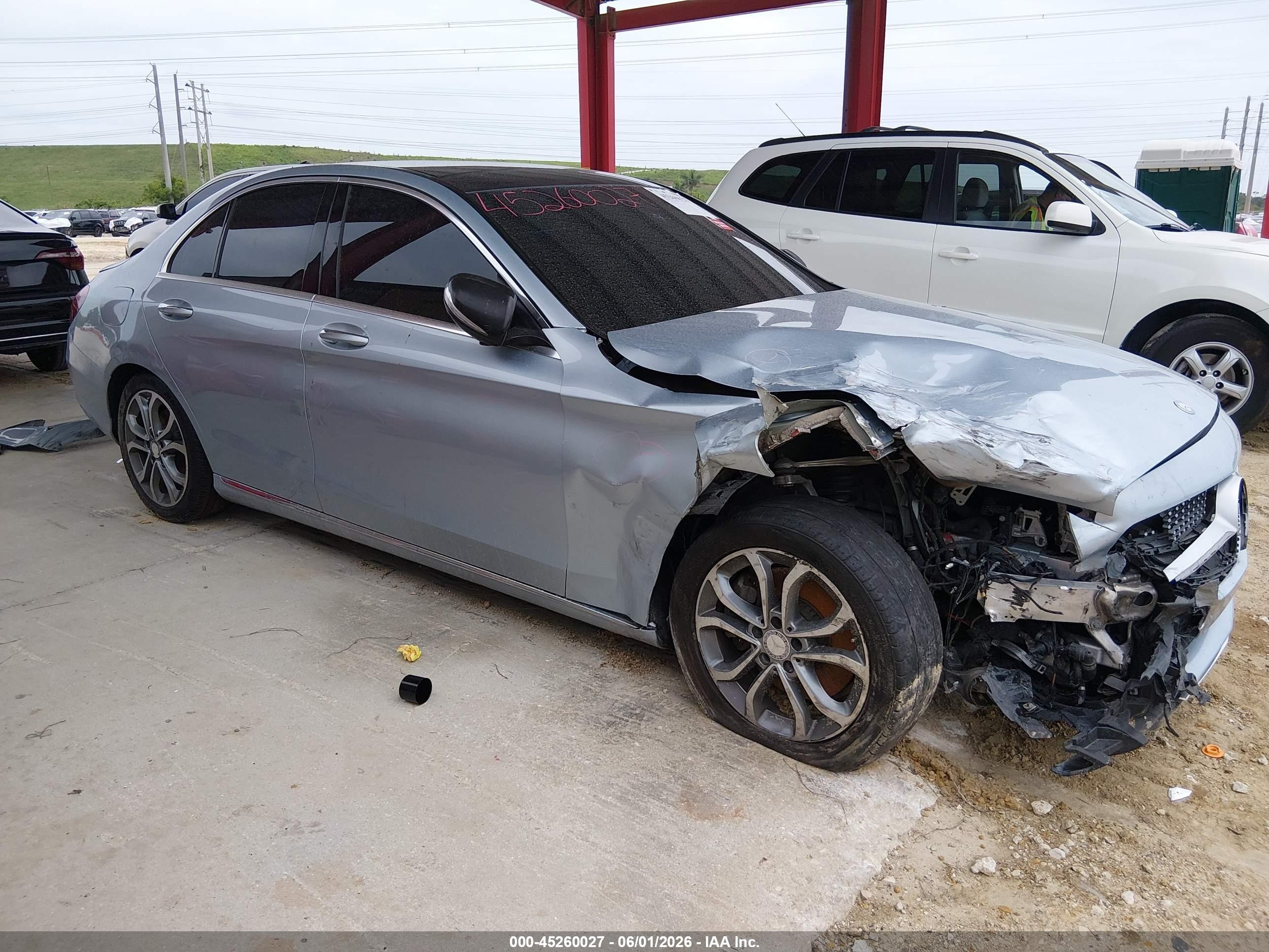 2015 Mercedes-benz C 300   Light Blue vin: 55SWF4JB7FU044330