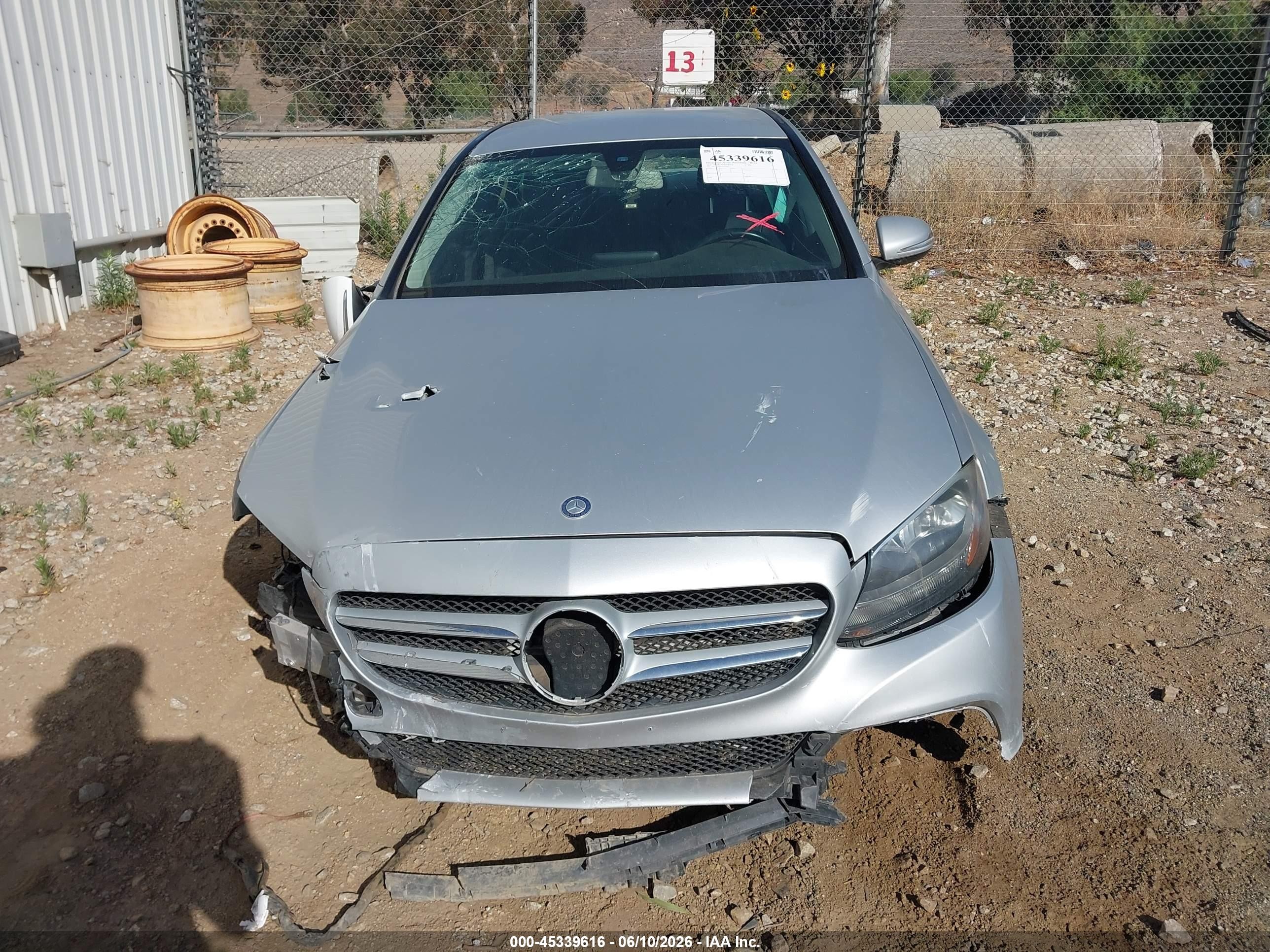 2015 Mercedes-benz C 300   Silver vin: 55SWF4JB7FU054405
