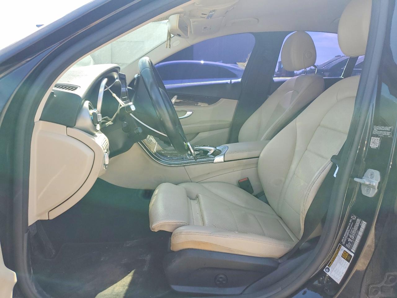 2015 Mercedes-benz C 300 Black vin: 55SWF4JB7FU068384