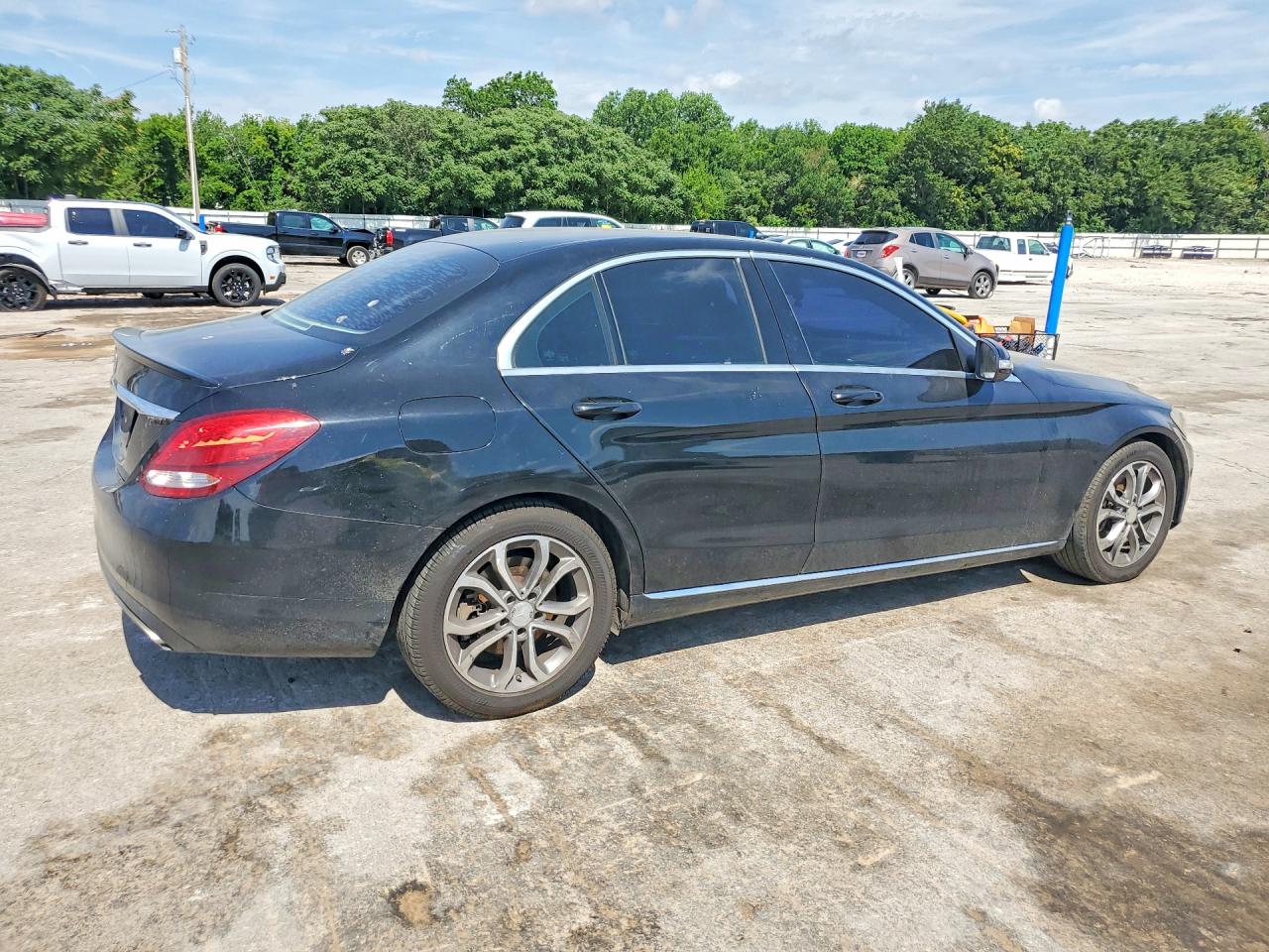 2015 Mercedes-benz C 300 Black vin: 55SWF4JB7FU068384