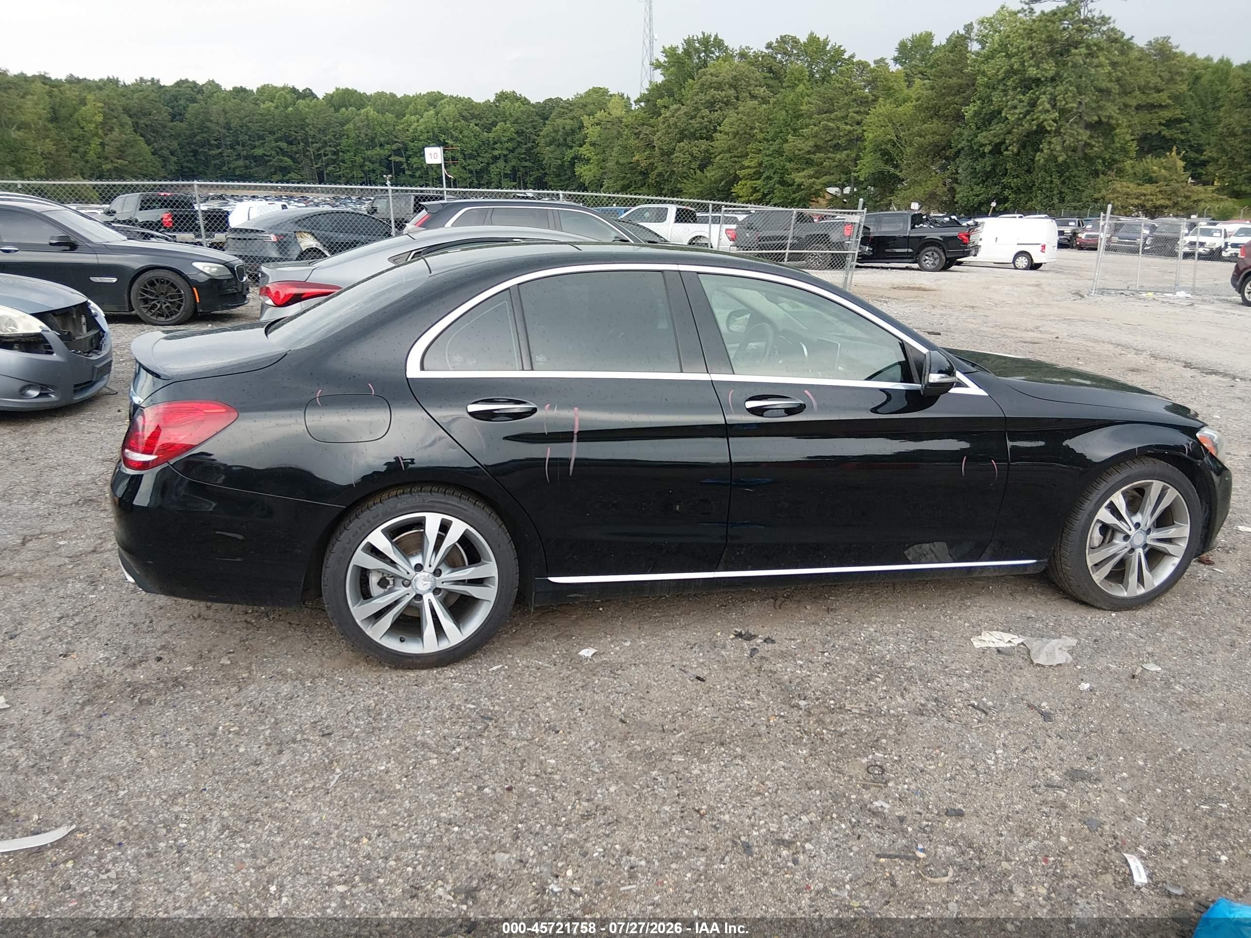 2015 Mercedes-benz C 300   Black vin: 55SWF4JB8FU059581