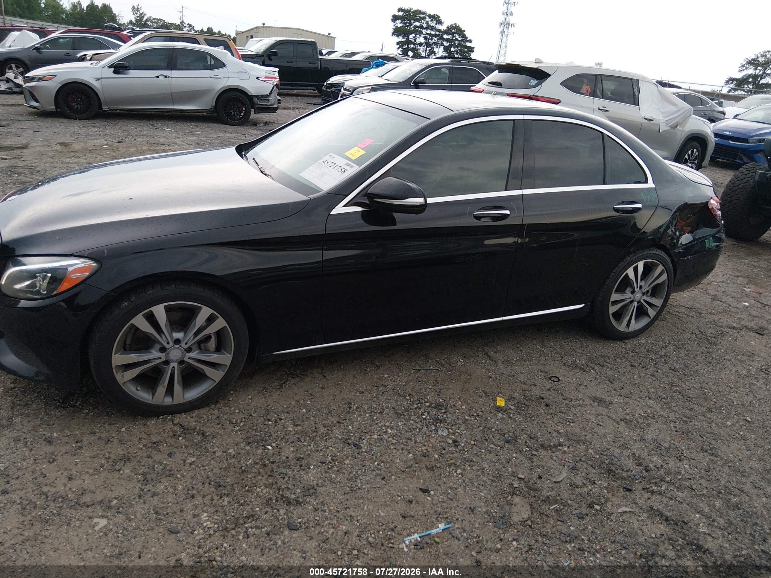 2015 Mercedes-benz C 300   Black vin: 55SWF4JB8FU059581
