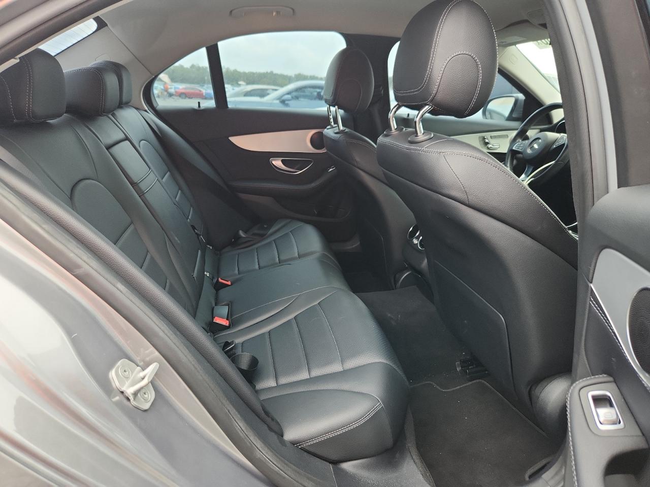 2015 Mercedes-benz C 300 Серый vin: 55SWF4JB8FU073075