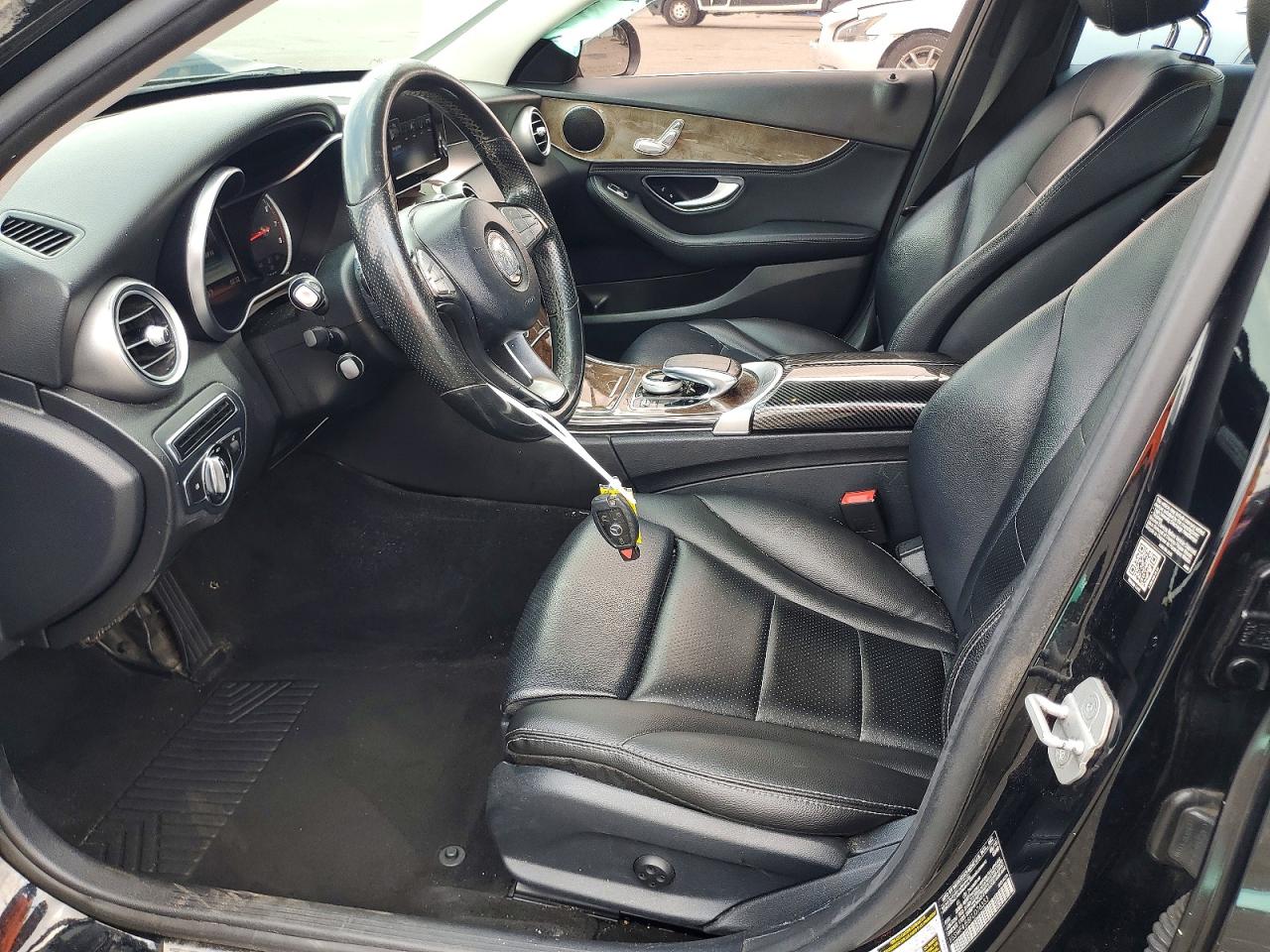 2015 Mercedes-benz C 300 Black vin: 55SWF4JB8FU076333