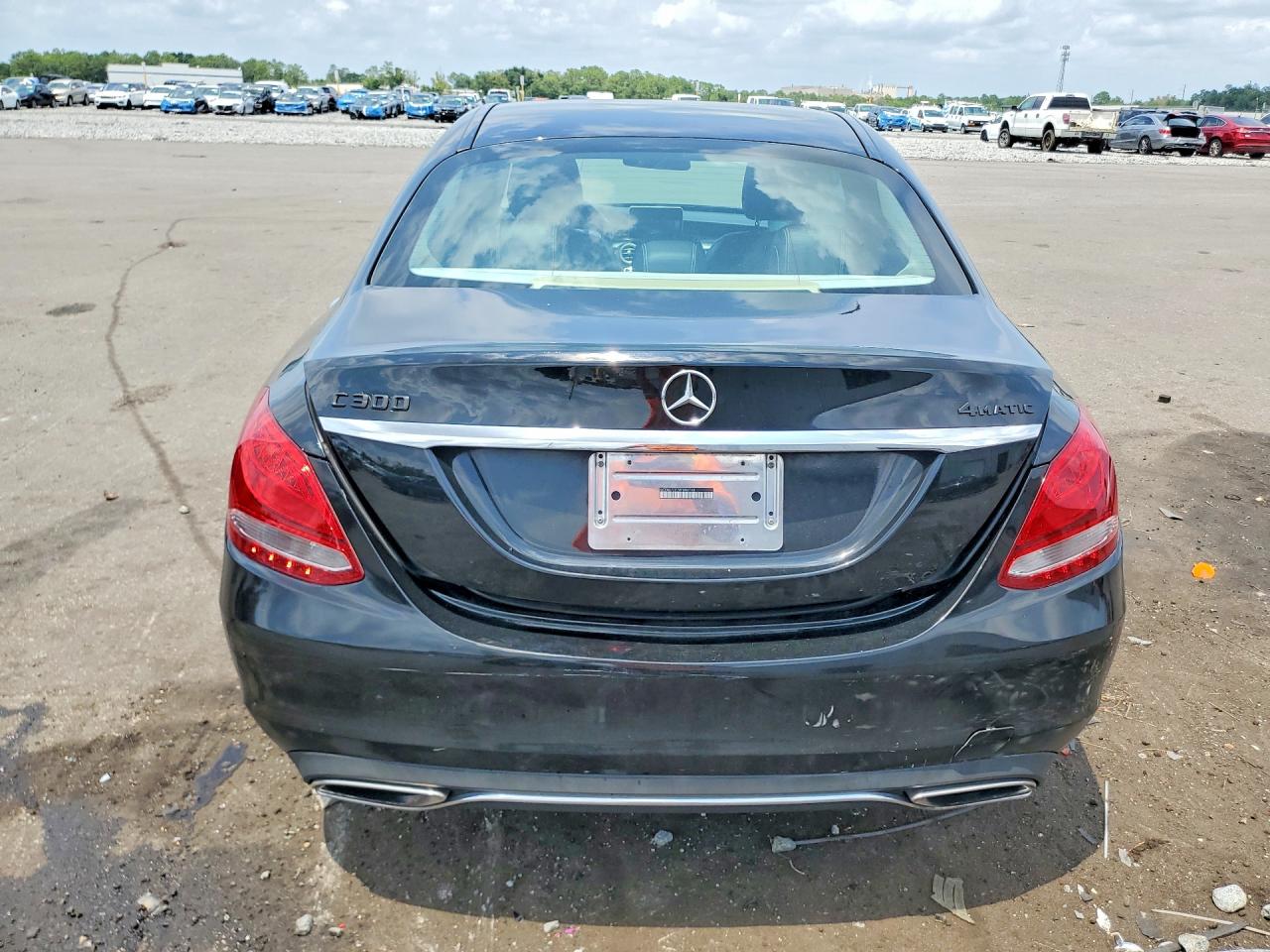2015 Mercedes-benz C 300 Black vin: 55SWF4JB8FU076333