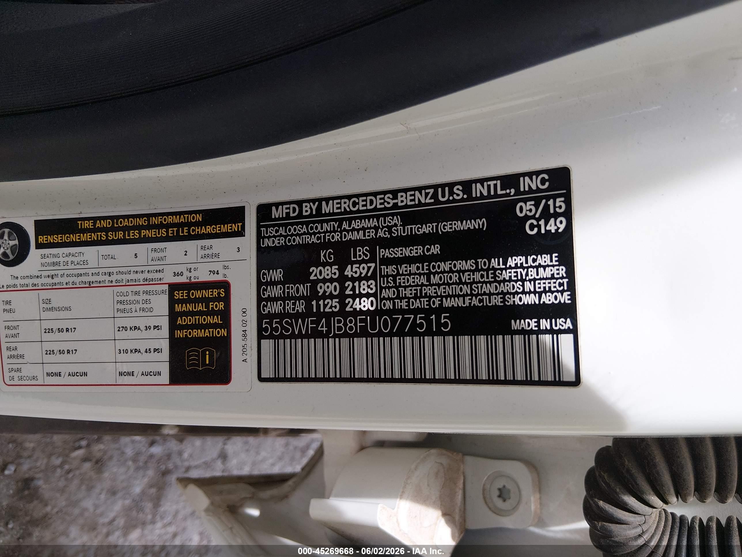 2015 Mercedes-benz C 300   White vin: 55SWF4JB8FU077515