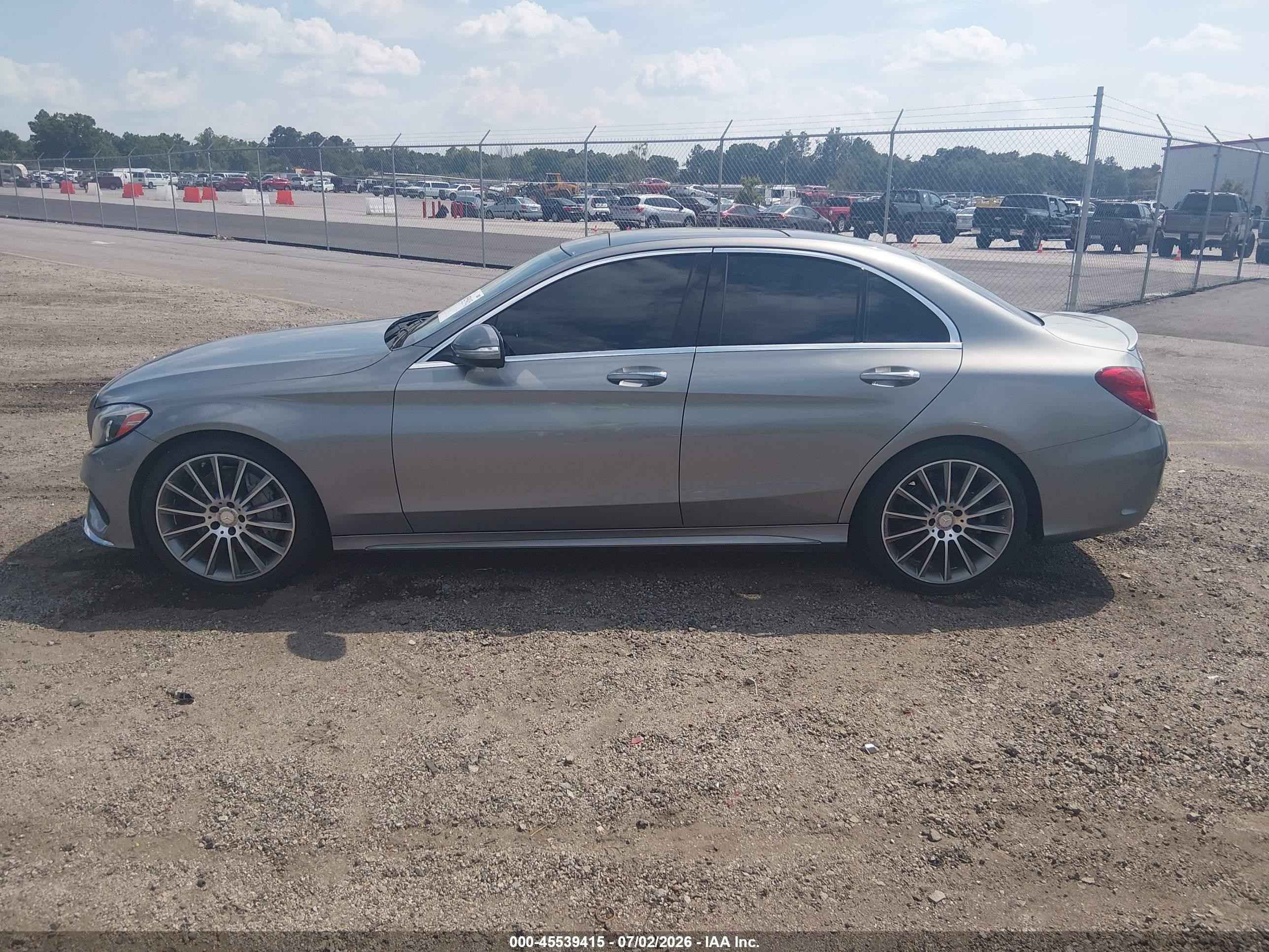 2015 Mercedes-benz C 300 Sport Gray vin: 55SWF4JB8FU094153