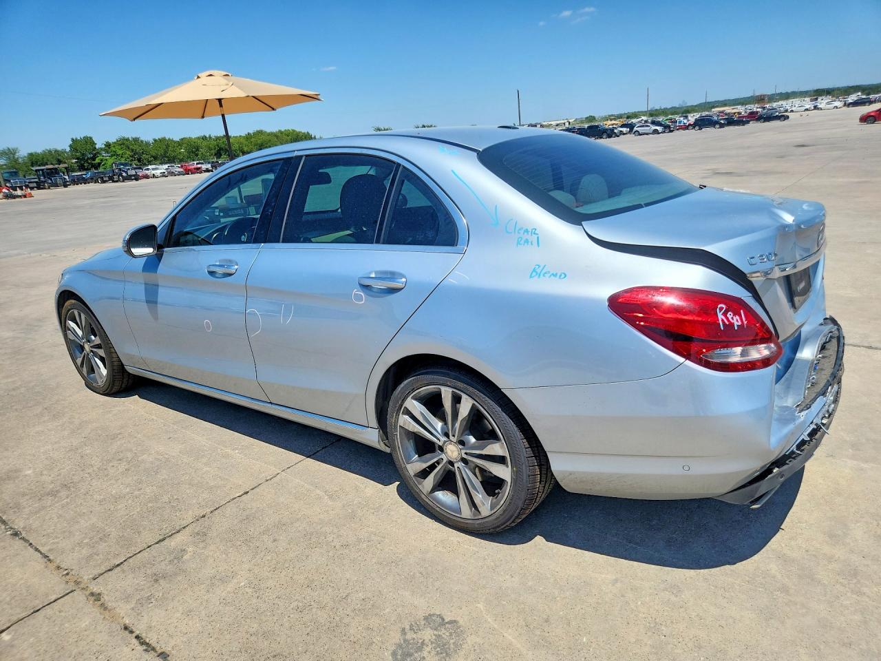 2016 Mercedes-benz C 300 White vin: 55SWF4JB8GU130991