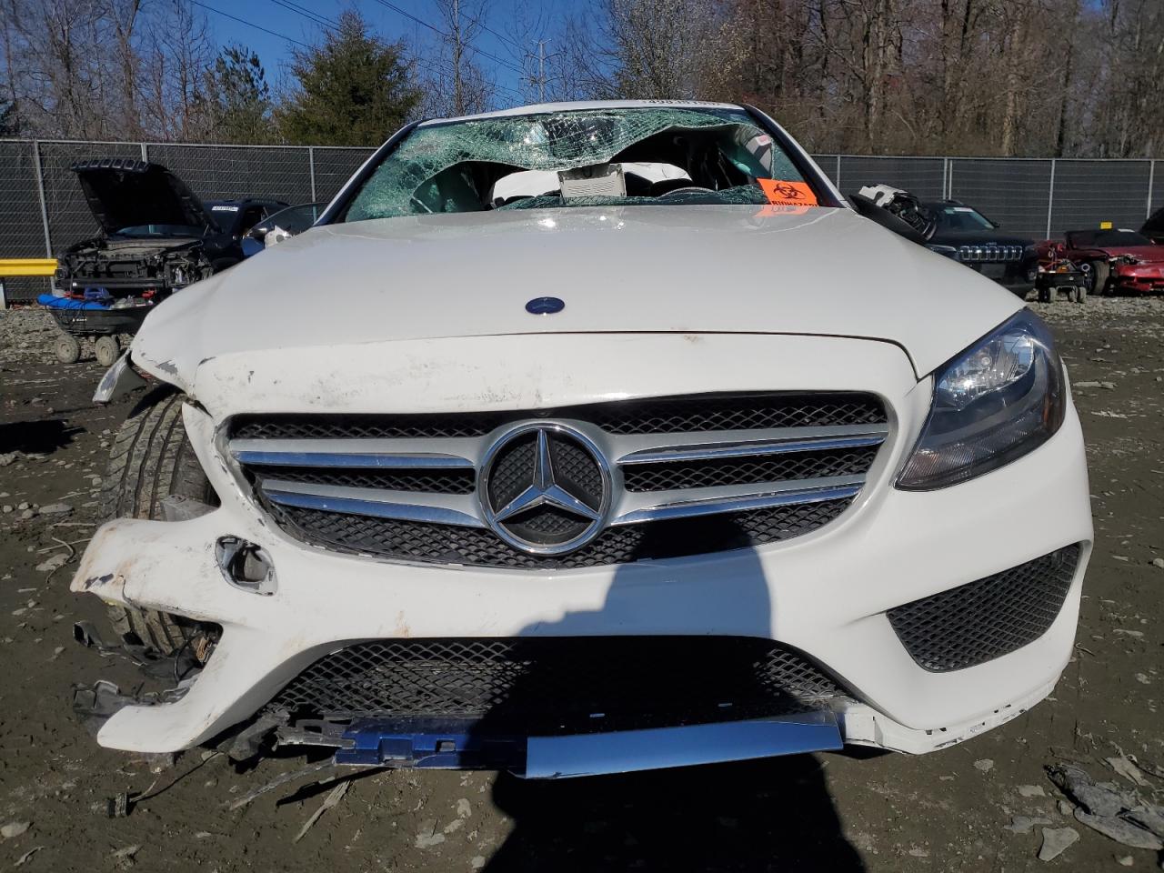 2016 Mercedes-benz C 300 Белый vin: 55SWF4JB8GU149038