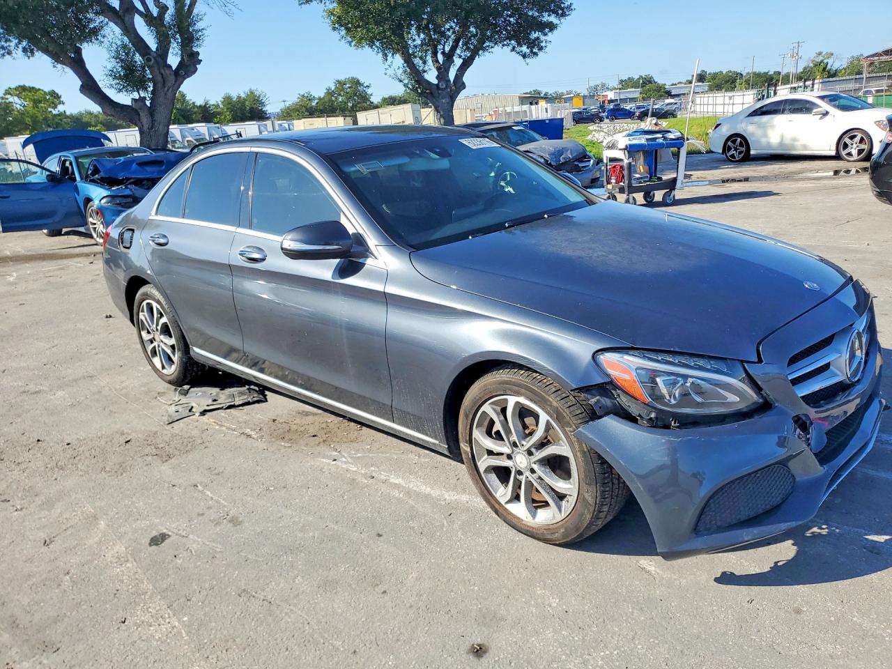 2015 Mercedes-benz C 300 Gray vin: 55SWF4JB9FU050923