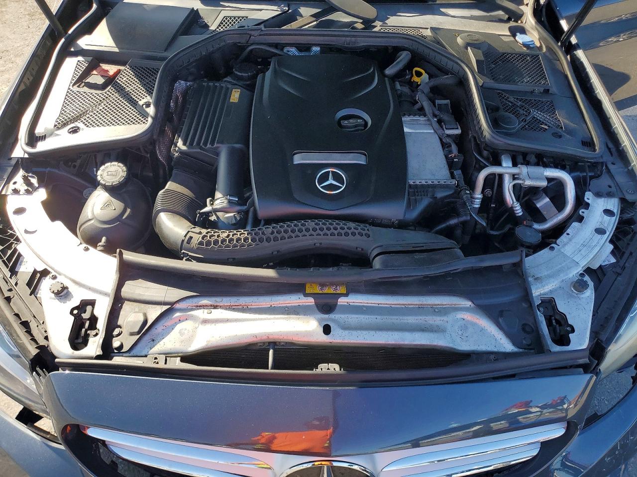 2015 Mercedes-benz C 300 Gray vin: 55SWF4JB9FU050923