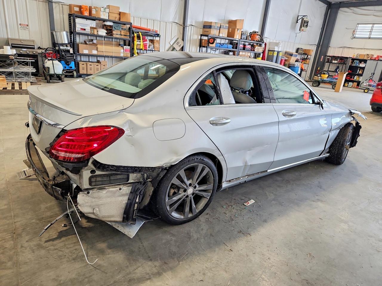 2015 Mercedes-benz C 300 Silver vin: 55SWF4JB9FU056981