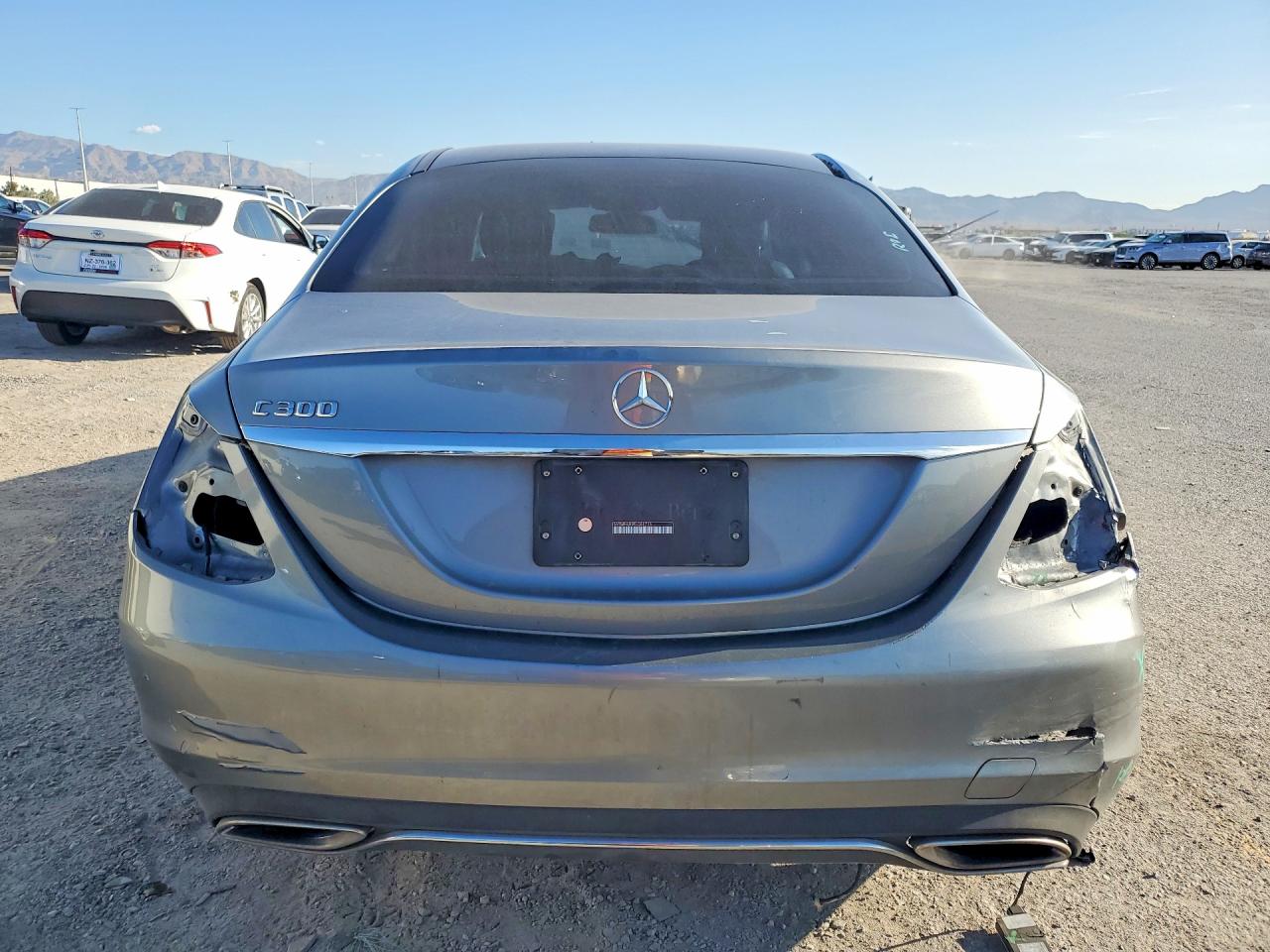 2015 Mercedes-benz C 300 Silver vin: 55SWF4JB9FU058715