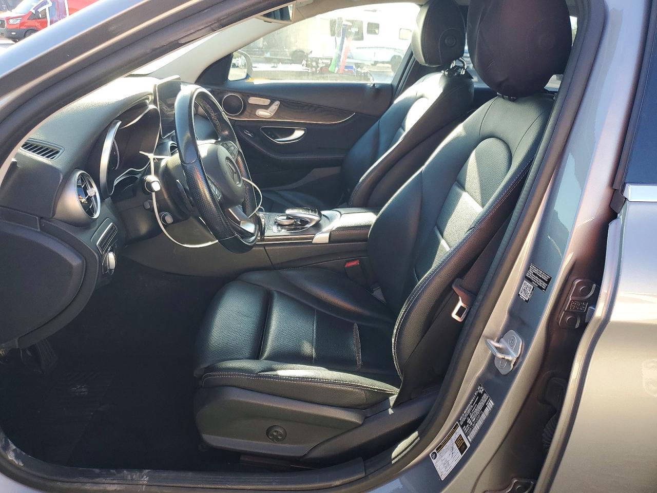 2015 Mercedes-benz C 300 Silver vin: 55SWF4JB9FU058715