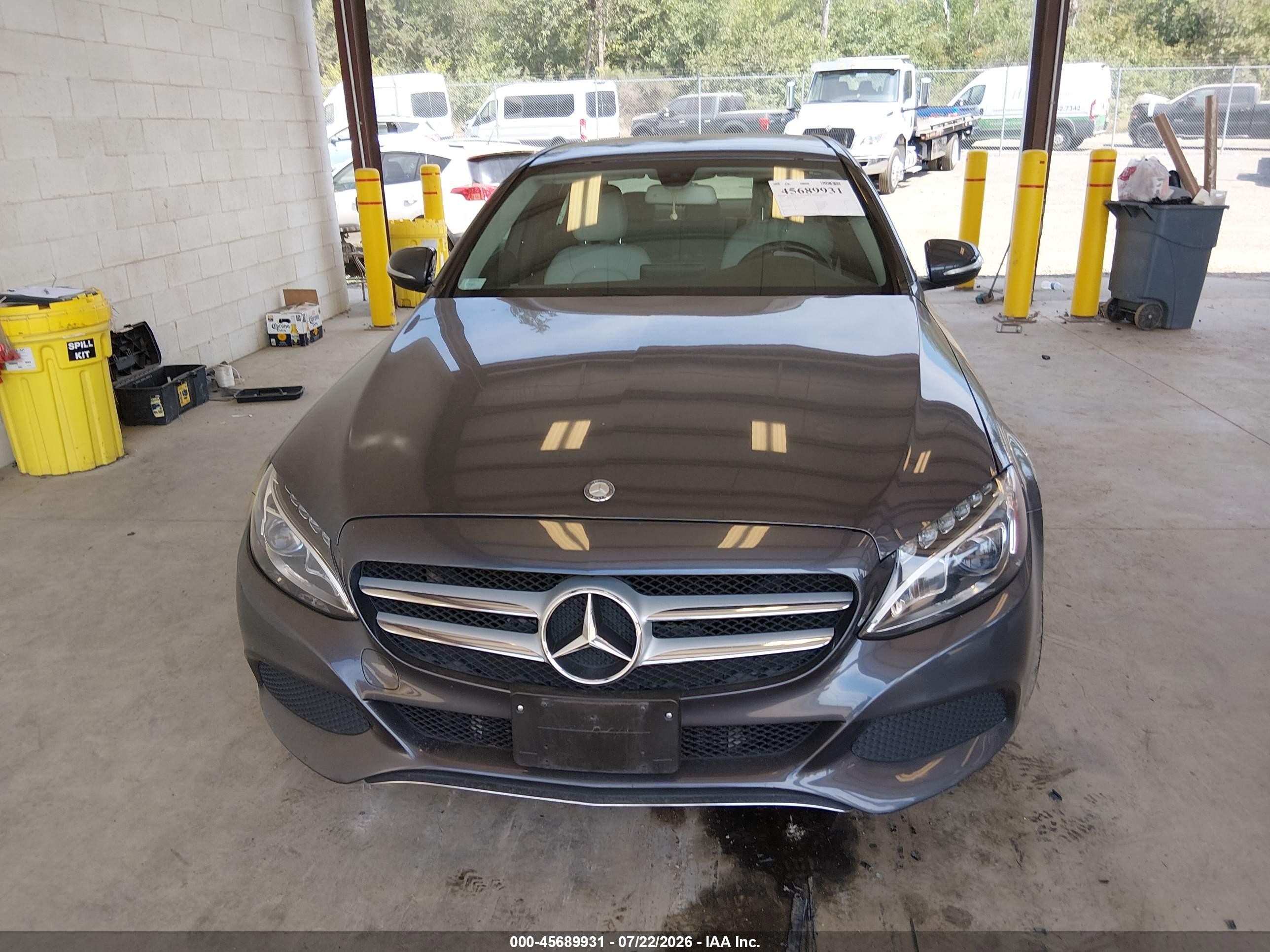 2015 Mercedes-benz C 300   Blue vin: 55SWF4JB9FU059542