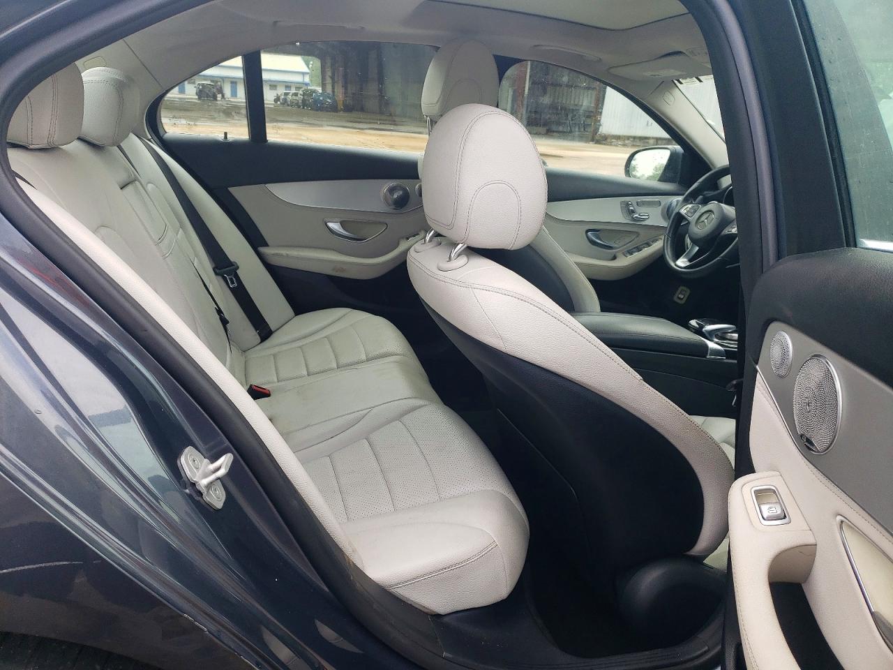 2015 Mercedes-benz C 300 Gray vin: 55SWF4JB9FU064076