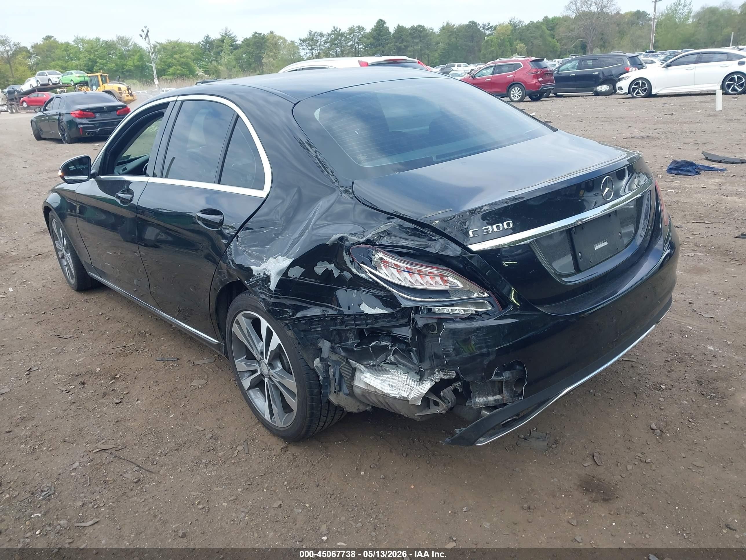 2015 Mercedes-benz C 300   Black vin: 55SWF4JB9FU065681