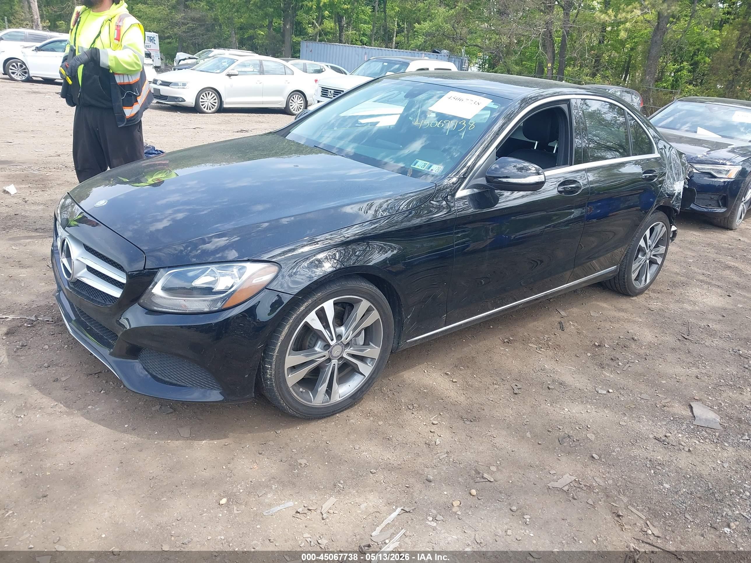 2015 Mercedes-benz C 300   Black vin: 55SWF4JB9FU065681