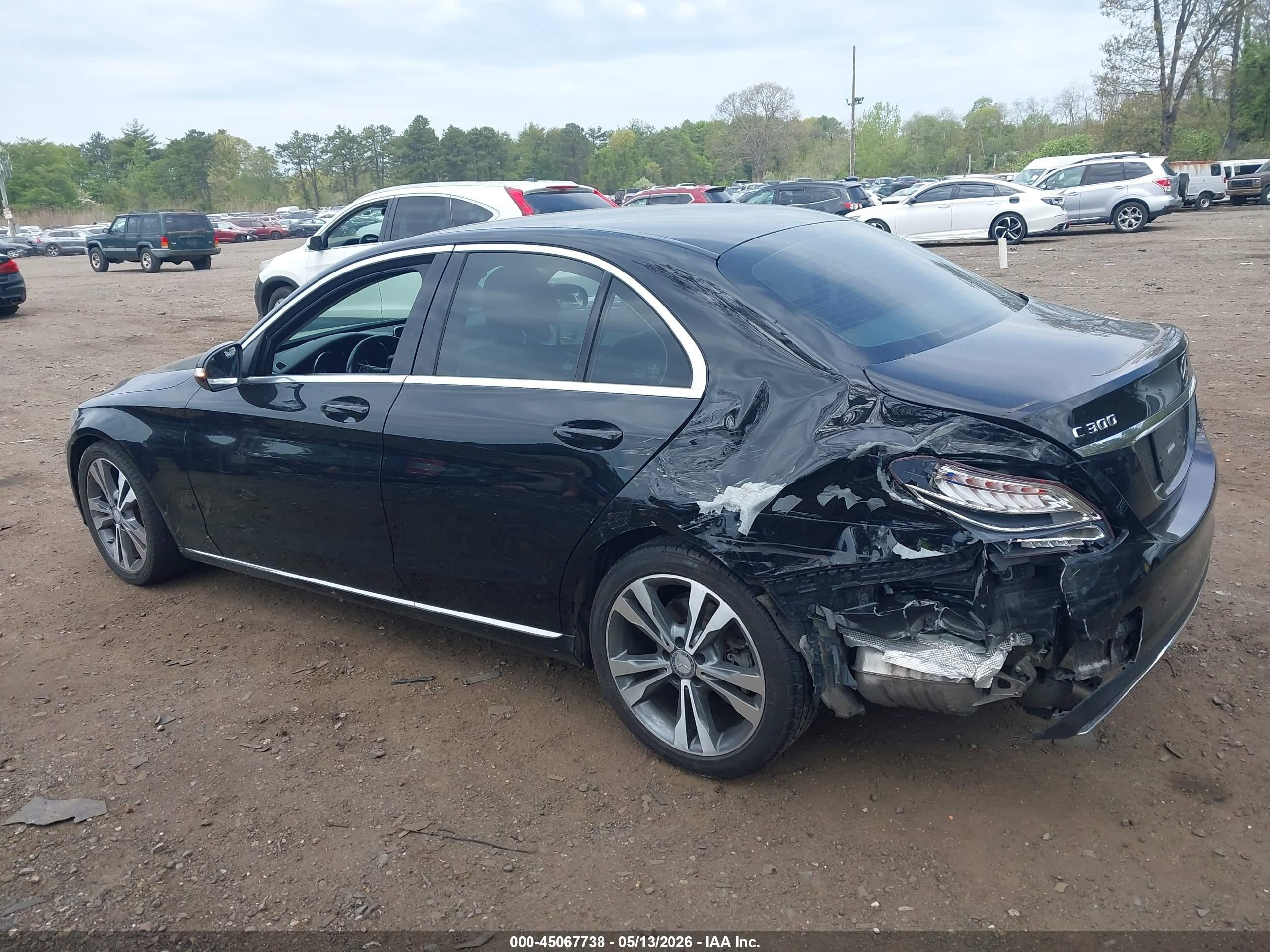 2015 Mercedes-benz C 300   Black vin: 55SWF4JB9FU065681