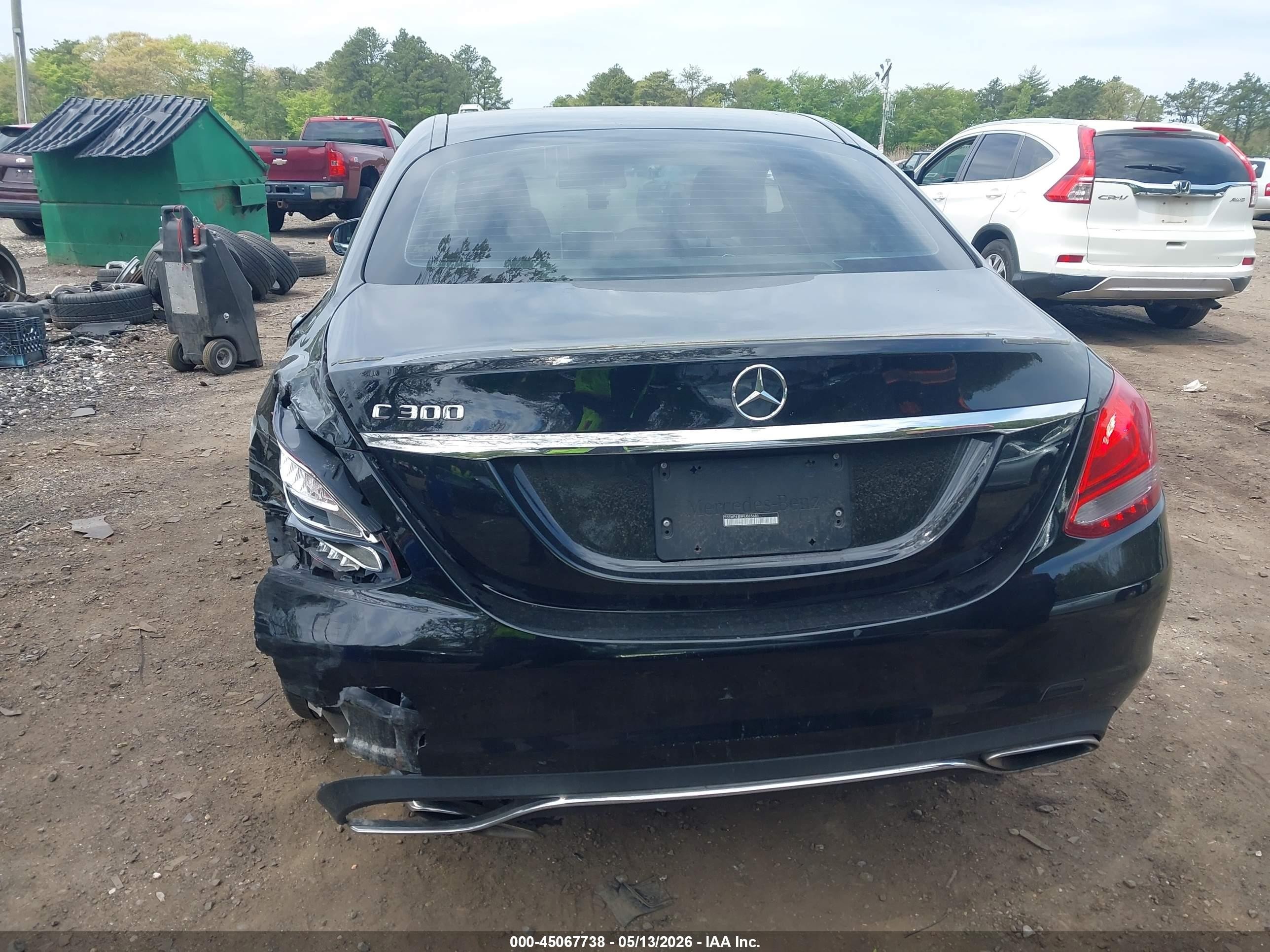 2015 Mercedes-benz C 300   Black vin: 55SWF4JB9FU065681
