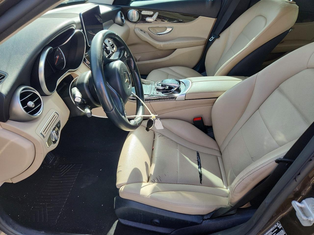 2015 Mercedes-benz C 300 Brown vin: 55SWF4JB9FU070198