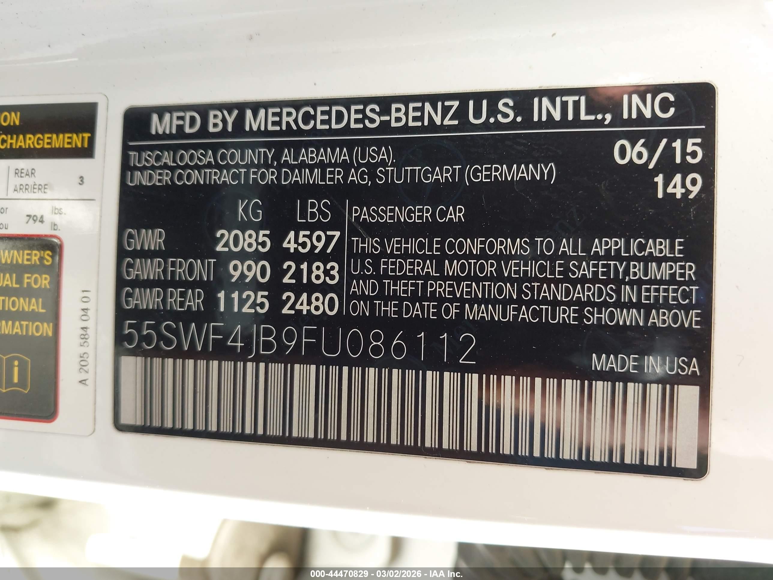 2015 Mercedes-benz C 300   White vin: 55SWF4JB9FU086112