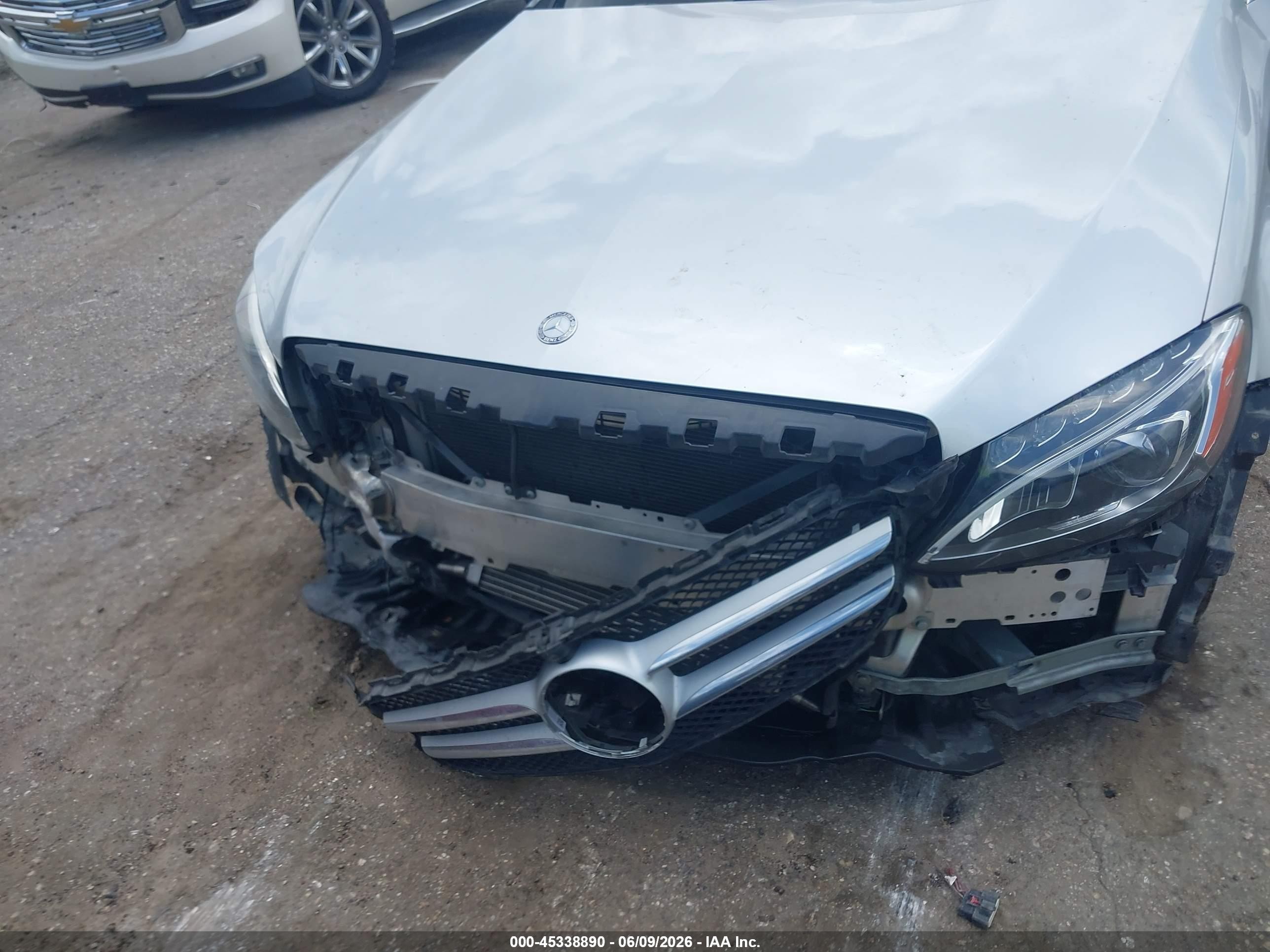2015 Mercedes-benz C 300 Sport Silver vin: 55SWF4JB9FU091584