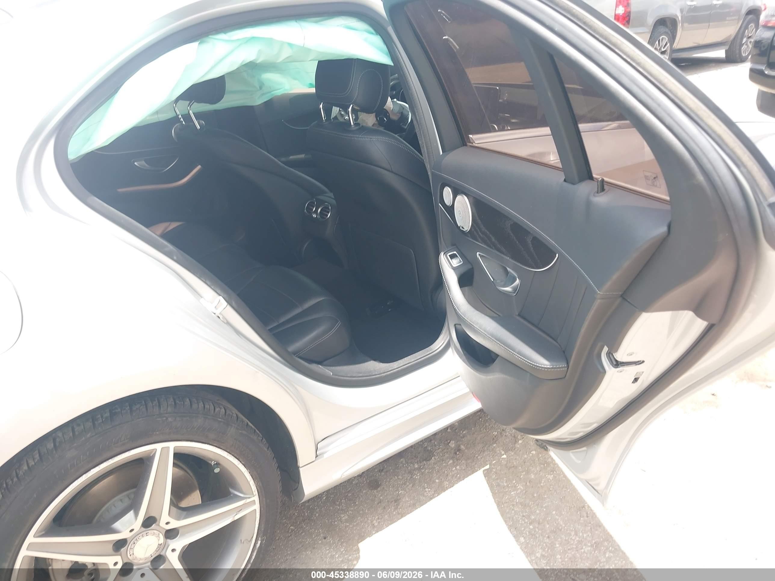 2015 Mercedes-benz C 300 Sport Silver vin: 55SWF4JB9FU091584