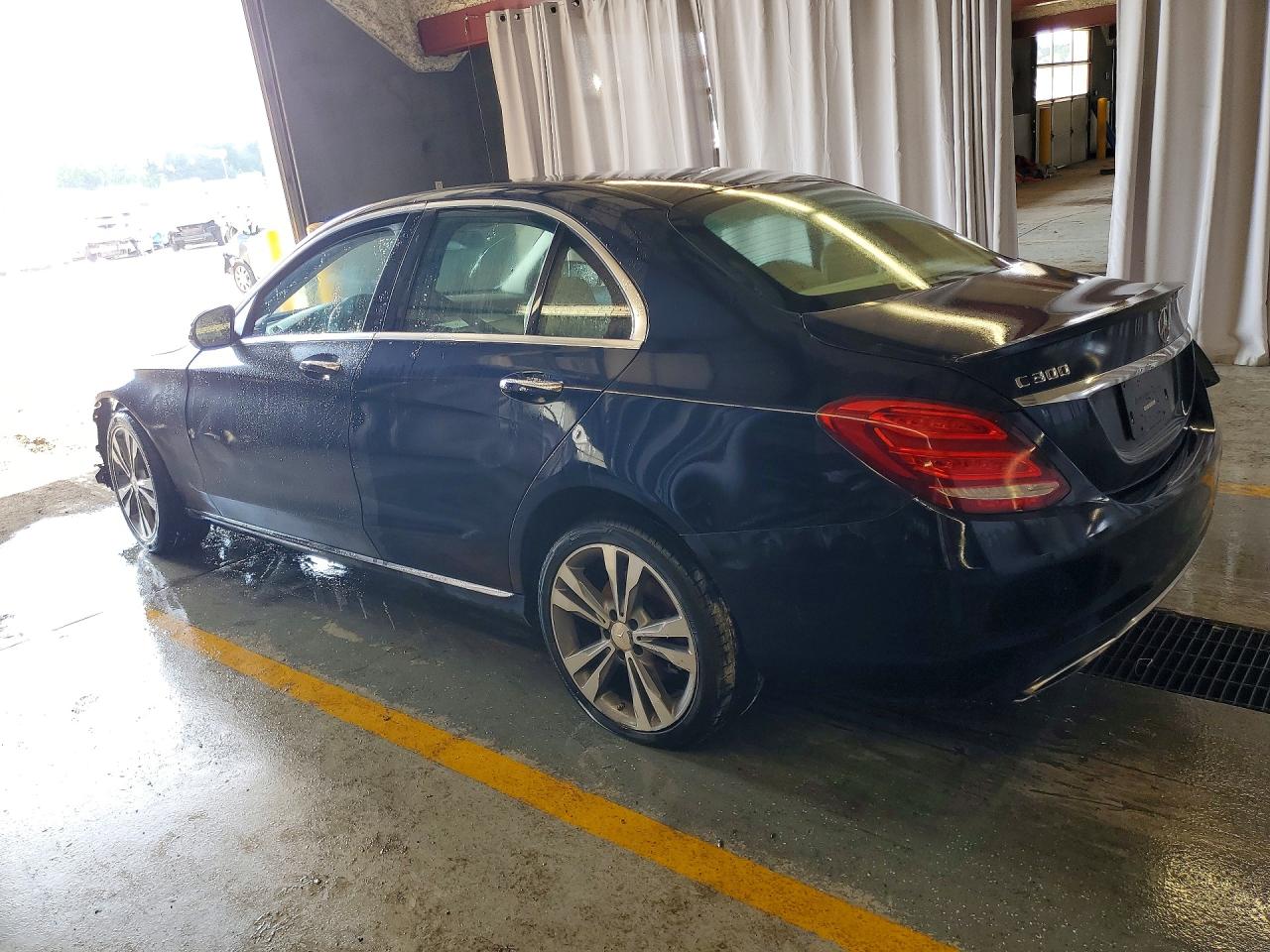 2016 Mercedes-benz C 300 Синий vin: 55SWF4JB9GU149887