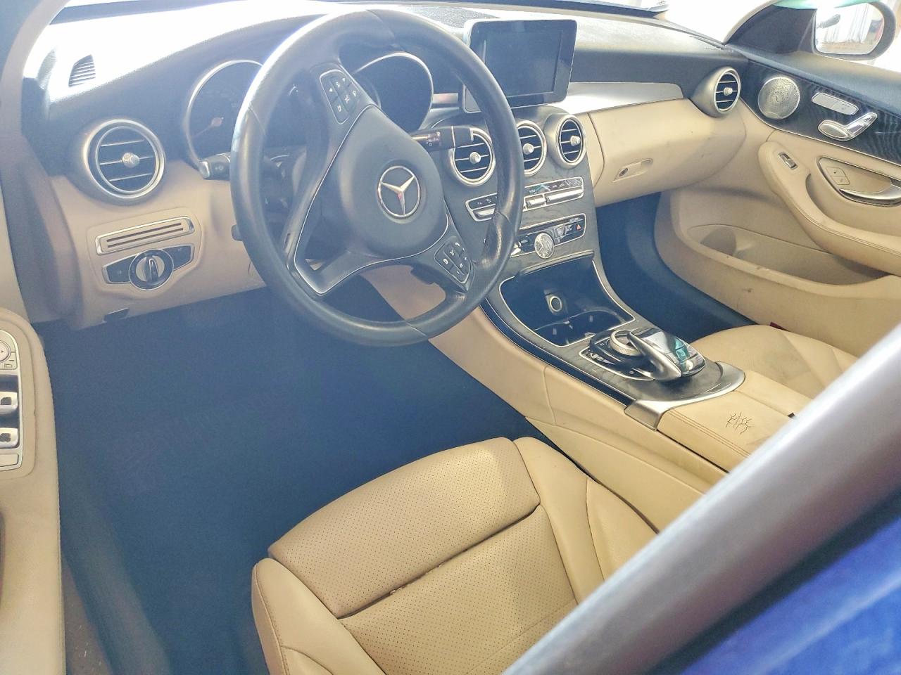 2016 Mercedes-benz C 300 Синий vin: 55SWF4JB9GU149887