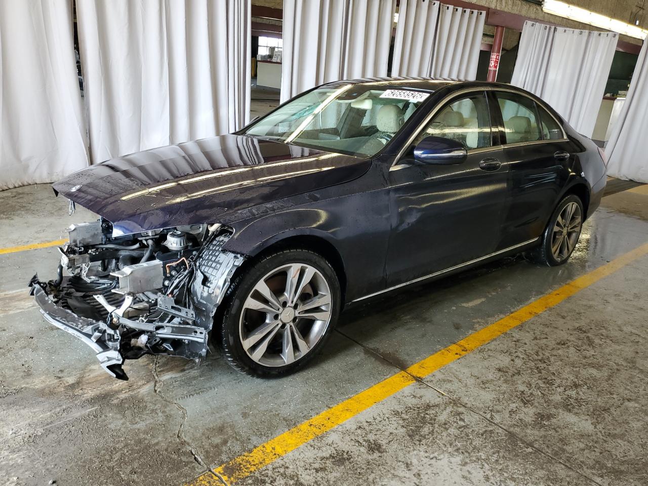 2016 Mercedes-benz C 300 Синий vin: 55SWF4JB9GU149887 Damage: Left Front Door, Dent(S) W/ Paint Dmg, 7 To 8 Inches
