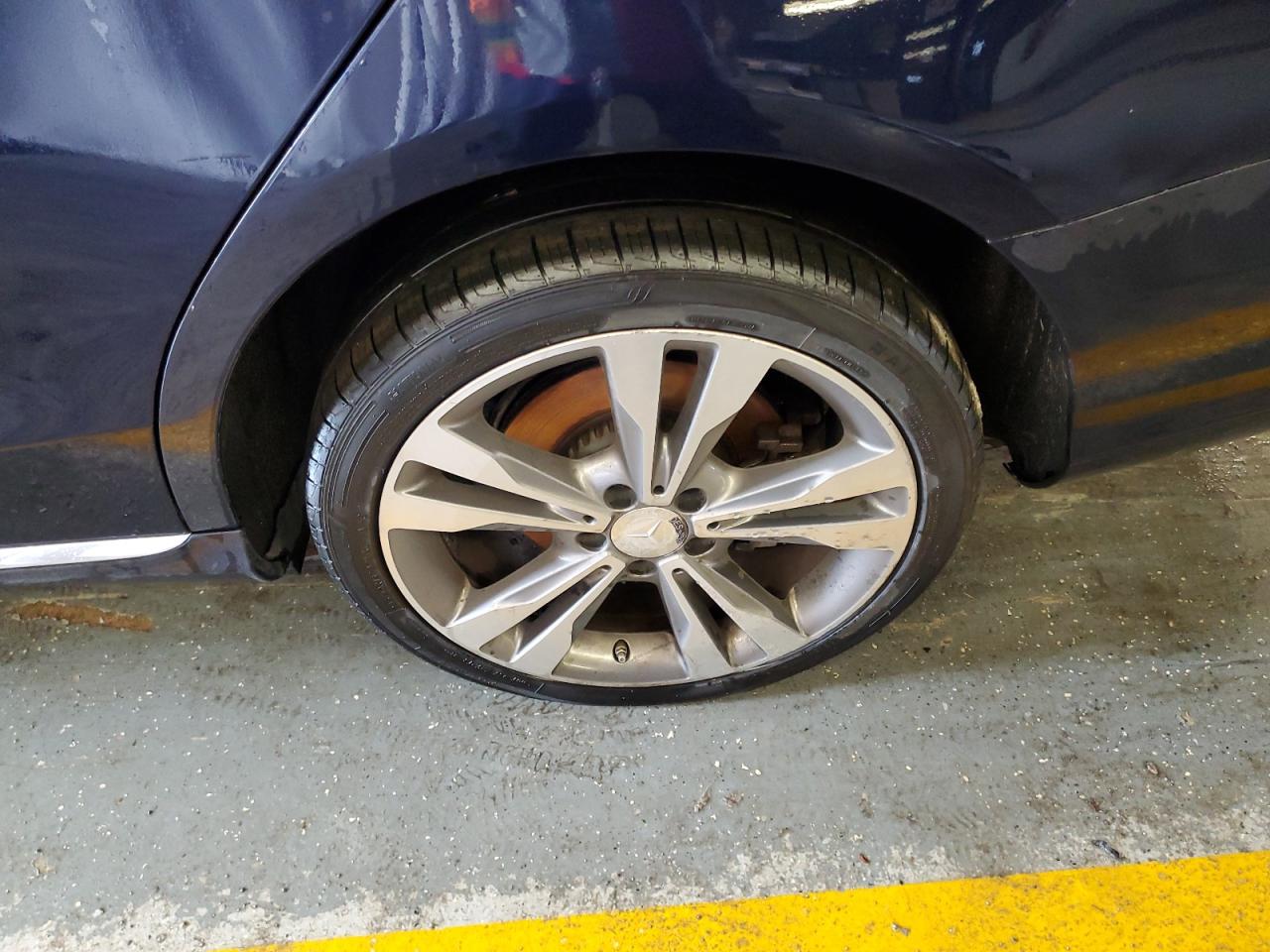 2016 Mercedes-benz C 300 Синий vin: 55SWF4JB9GU149887 Damage: Left Rear Wheel, Curb Rash, > 12 Inches